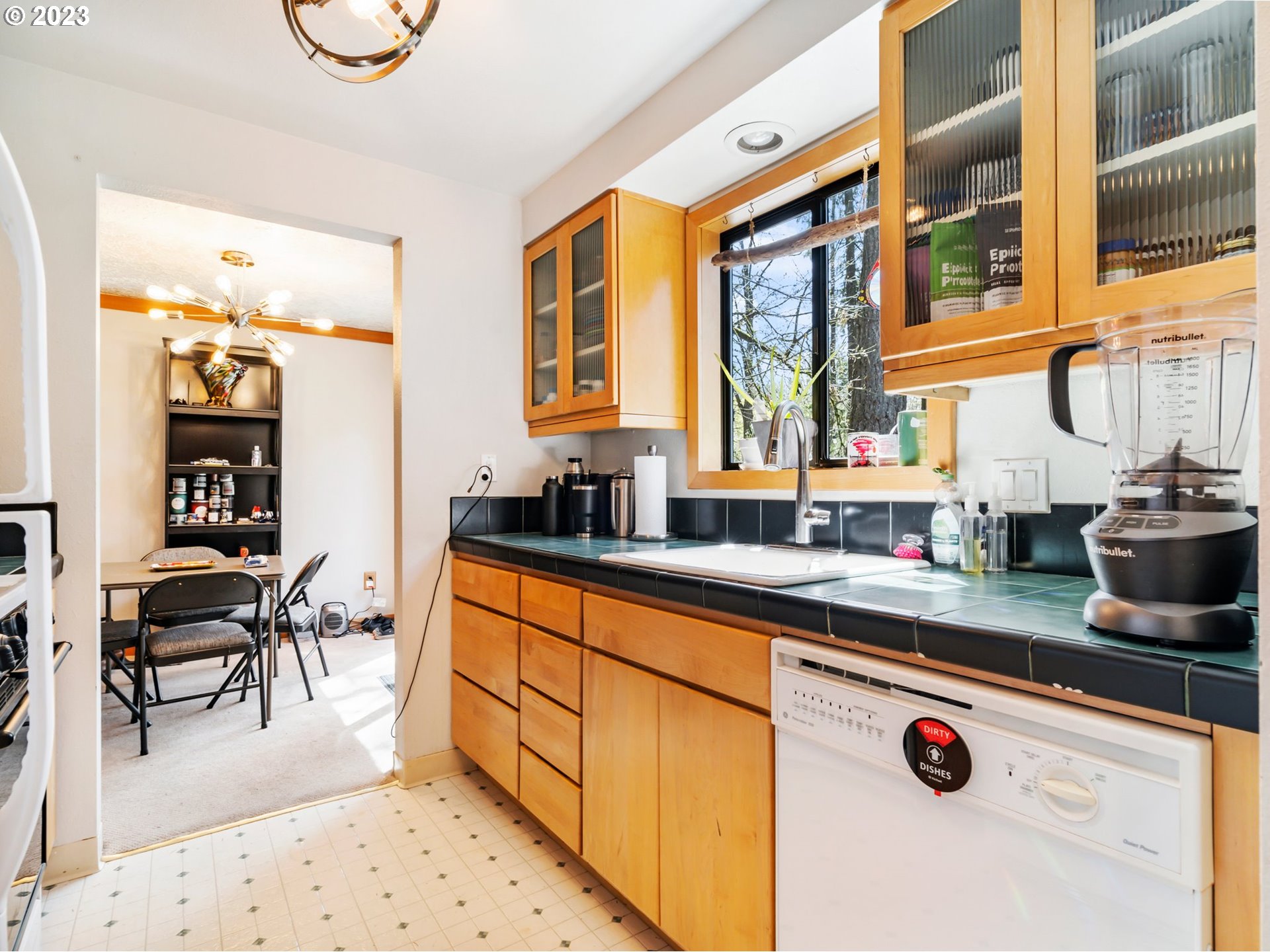Photo #3: 23668779 Listing 