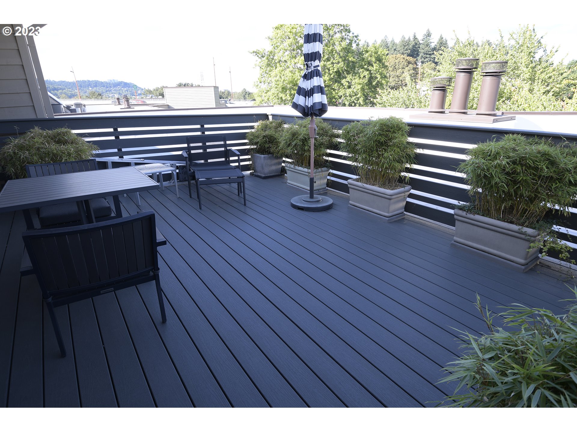 Photo #2: 23669590 Listing 
