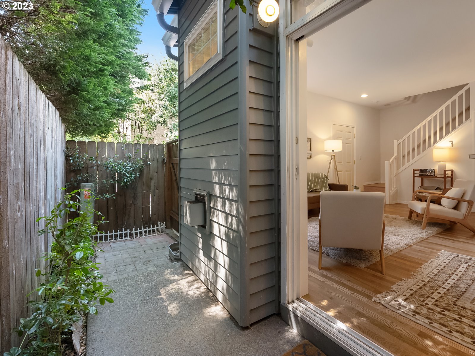 Photo #5: 23672416 Listing 