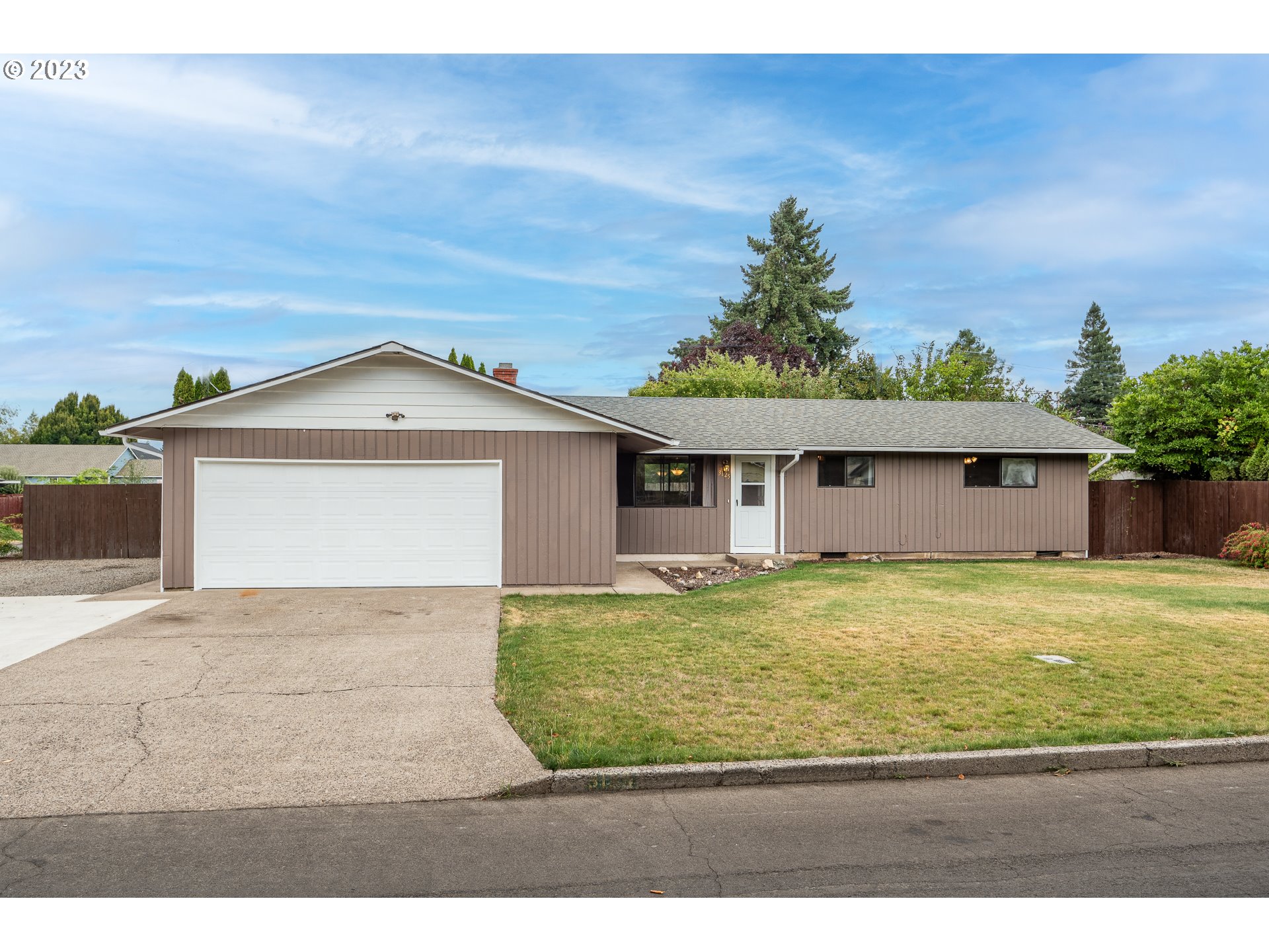 *Multiple offers, all offers due by 5pm Sunday 9/3. Open houses still going both Saturday and Sunday.* First time on market for this wonderful opportunity in Santa Clara! Open Saturday 9/2/2023 and Sunday 9/3/2023 from 1:00pm to 3:00 pm. Huge corner lot on a quiet street. 3 bedrooms and 2 bathrooms. Spacious inside with a living room and separate family room. Huge lot with a big back yard, irrigation and RV Parking. Attached garage with laundry room. Home needs updating but many of the big ticket items have already been completed - roof is newer and fresh paint inside and out. 4J schools, less than a mile to groceries, Beltline and NW Expressway. Schedule a showing today!