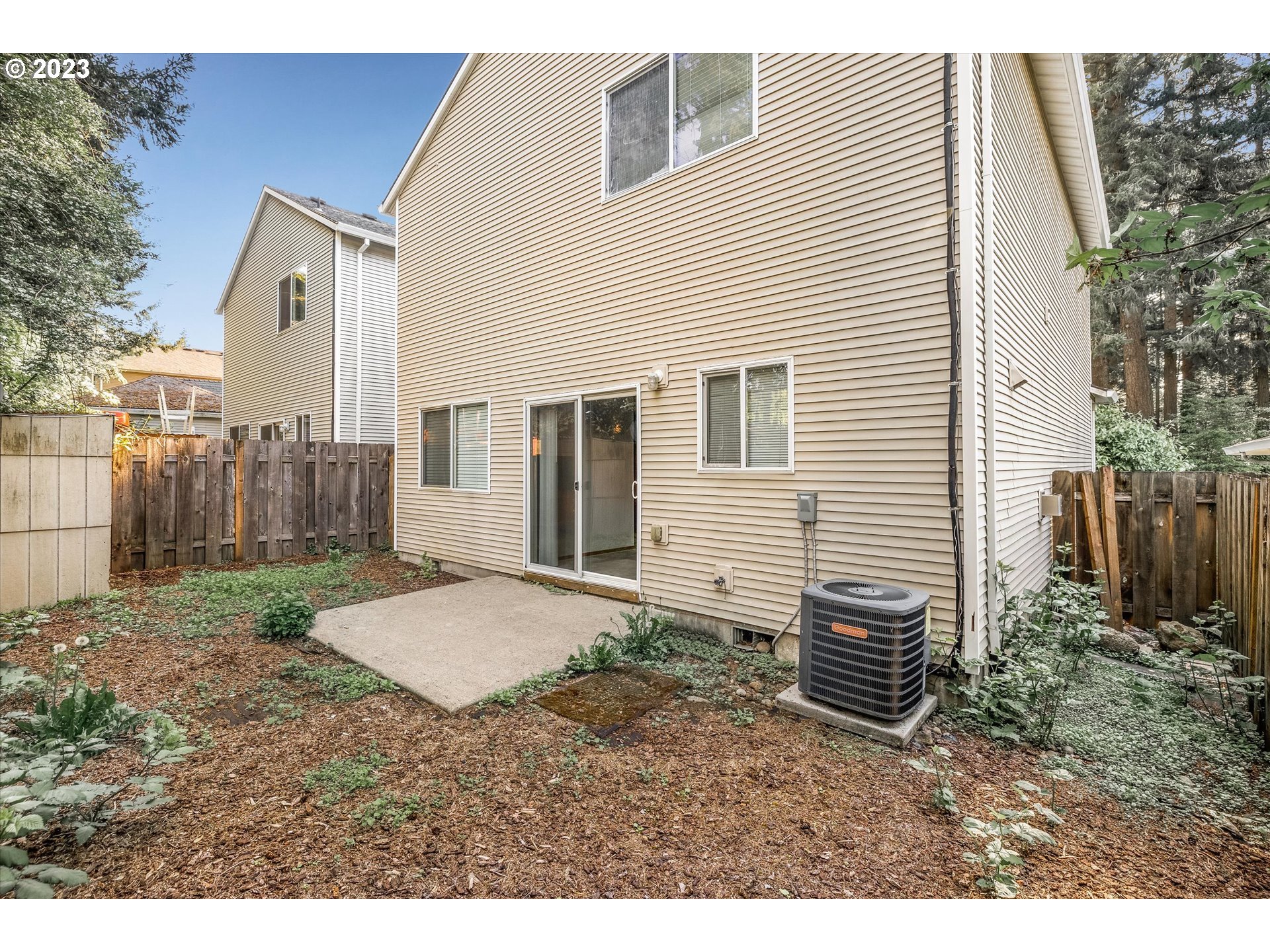 Photo #2: 23678700 Listing 