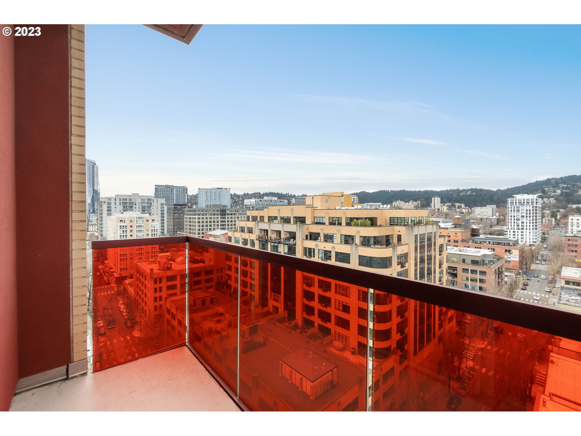 Photo #5: 23684006 Listing 