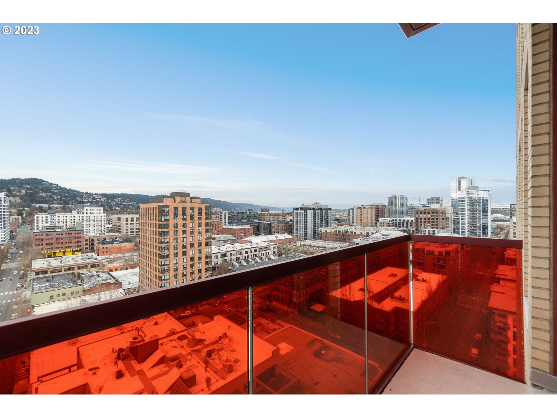 Photo #6: 23684006 Listing 