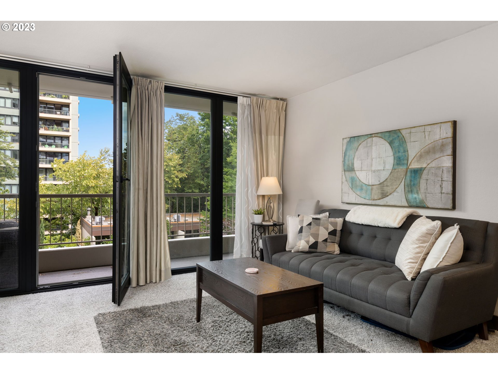 Photo #5: 23688493 Listing 