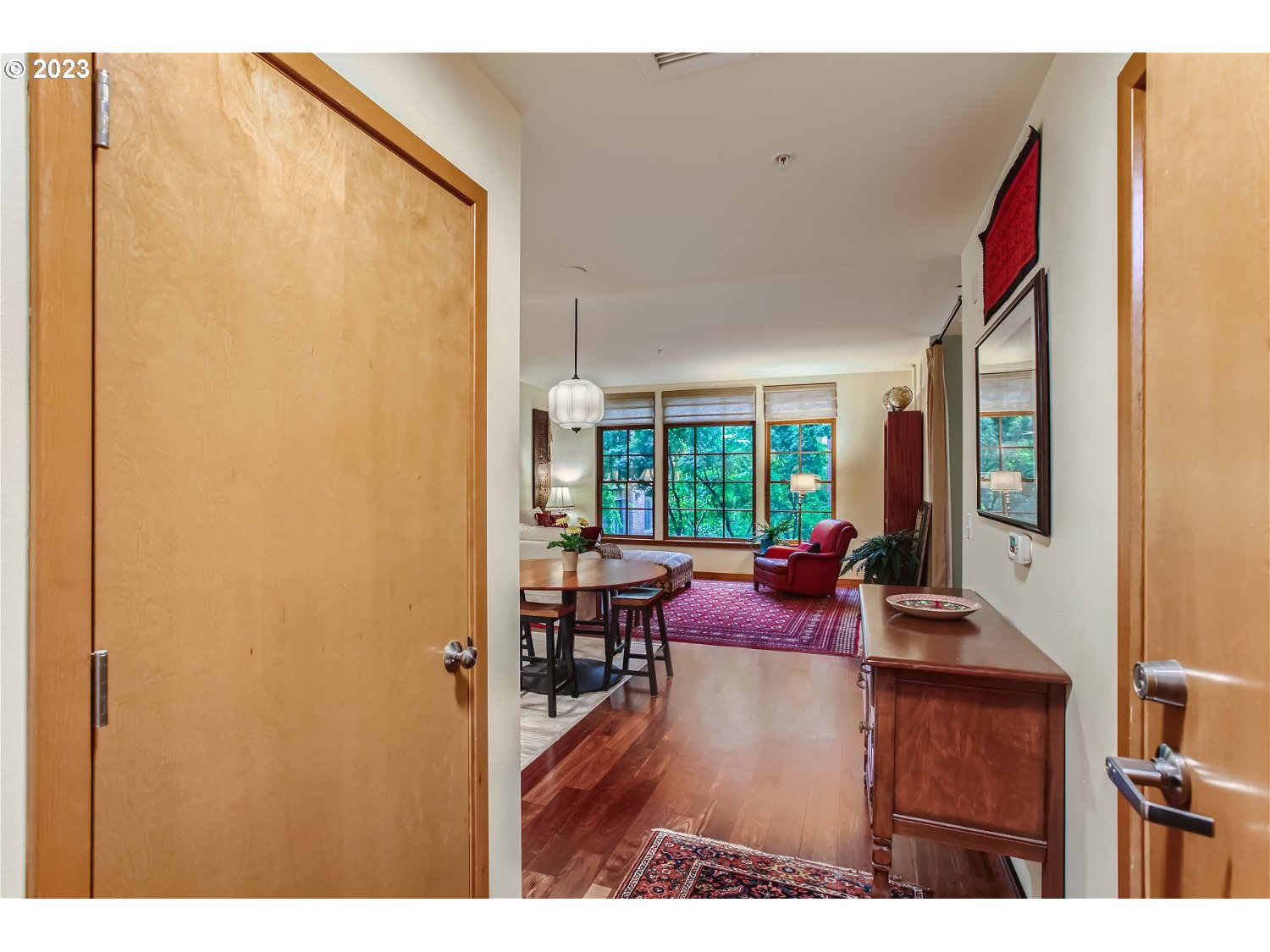 Photo #5: 23695077 Listing 