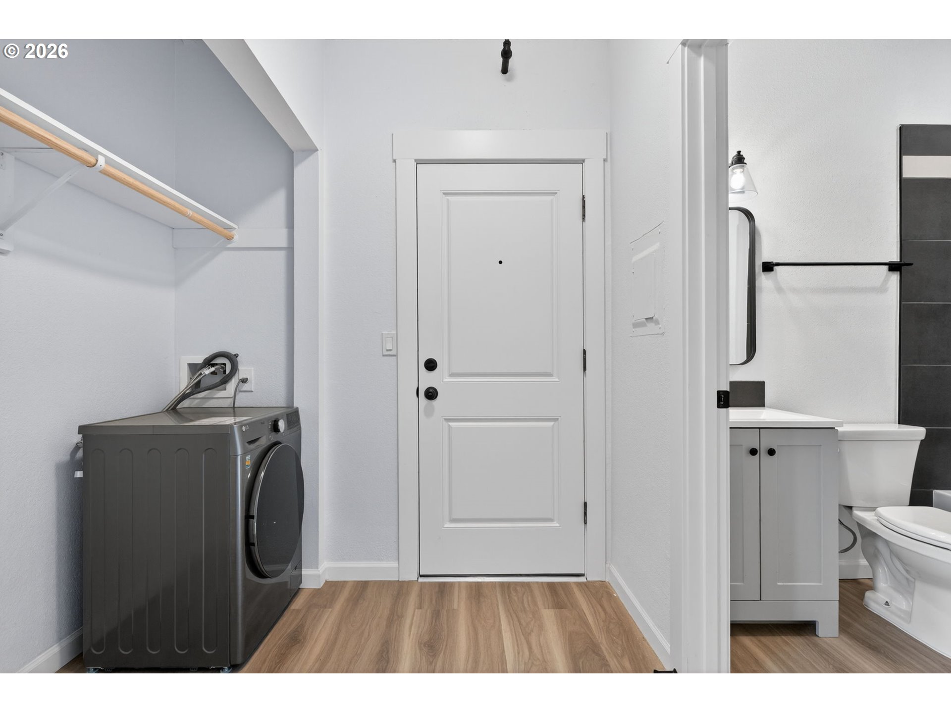 Photo #7: 237446116 Listing: Photo #7