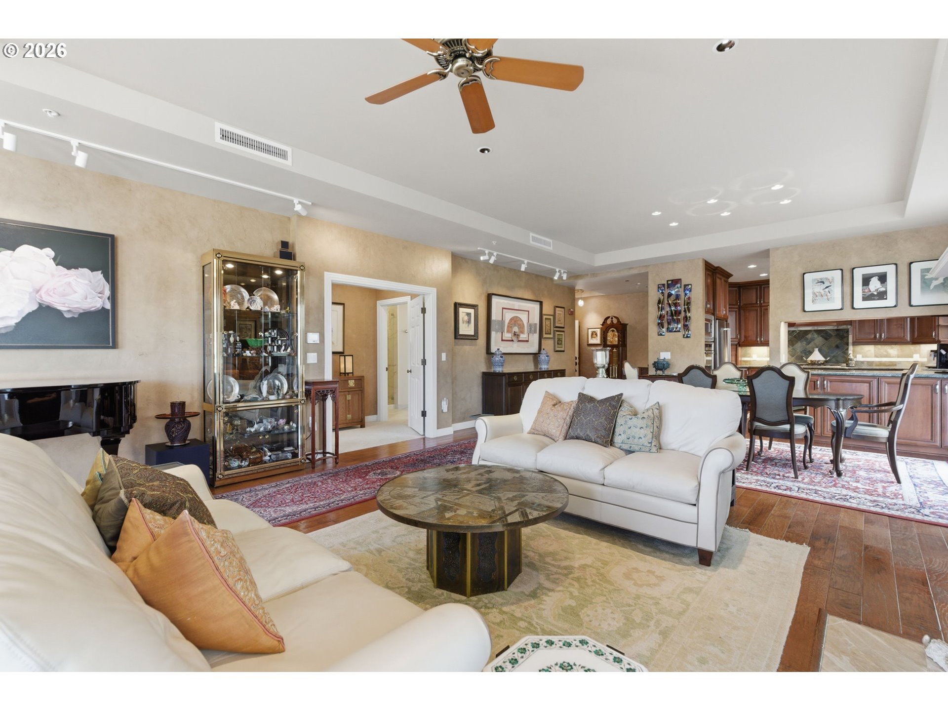 Photo #19: 237801237 Listing: Photo #19