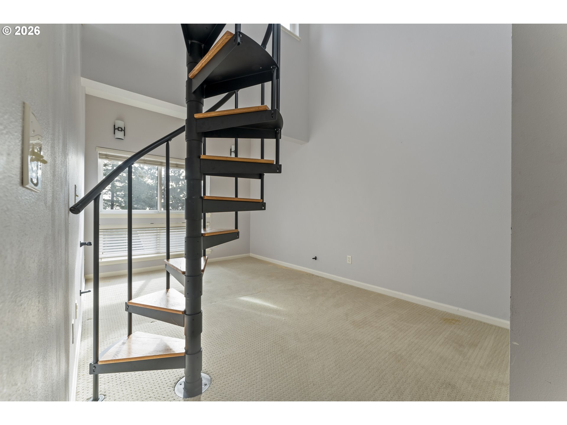 Photo #14: 237950272 Listing: Photo #14