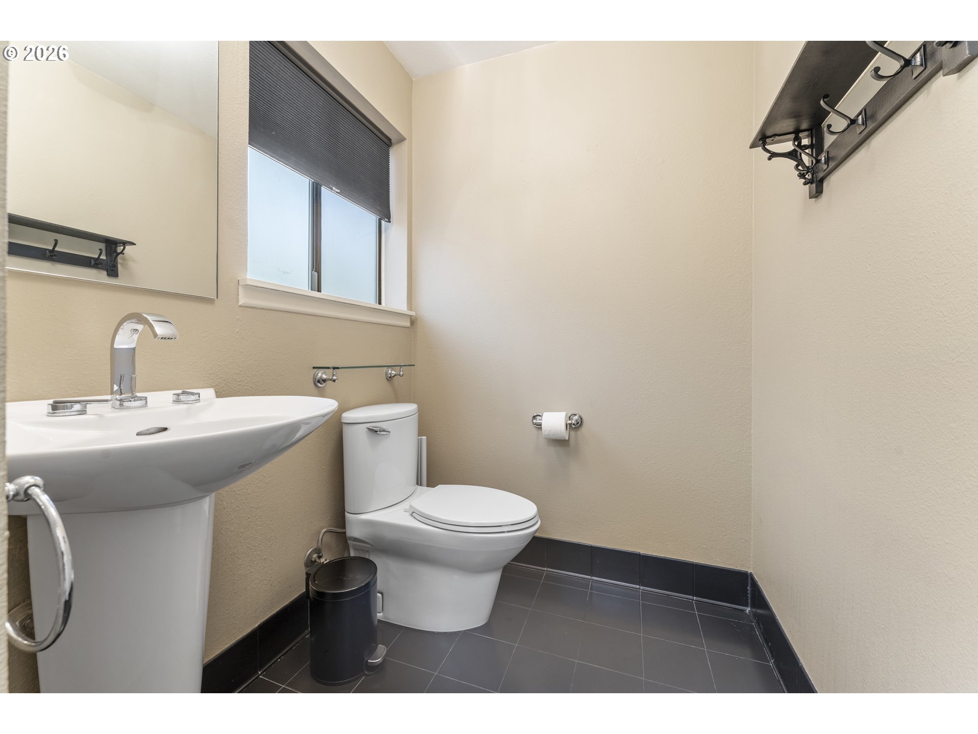 Photo #19: 237950272 Listing: Photo #19