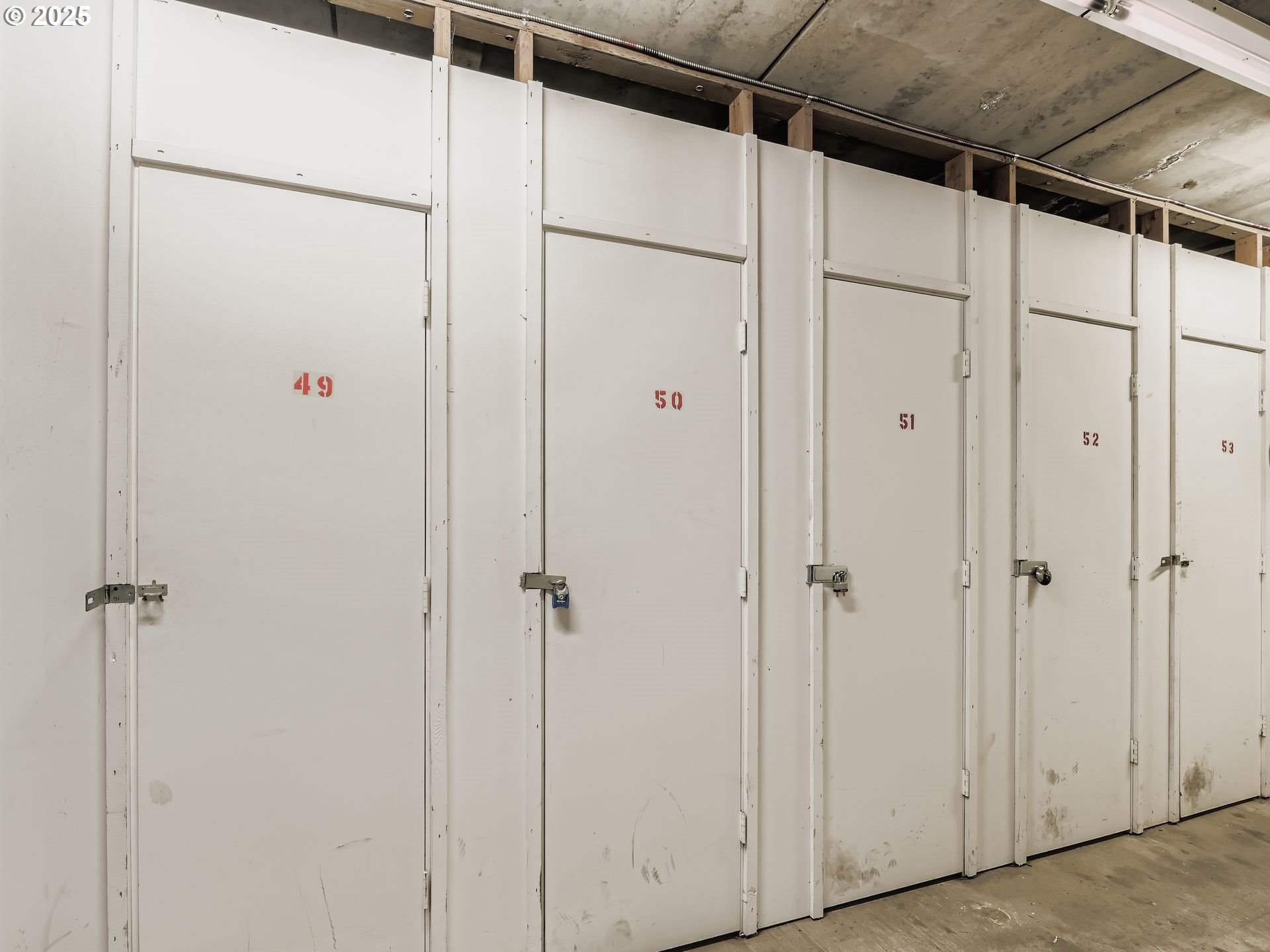 Photo #16: 238679660 Listing: Photo #16