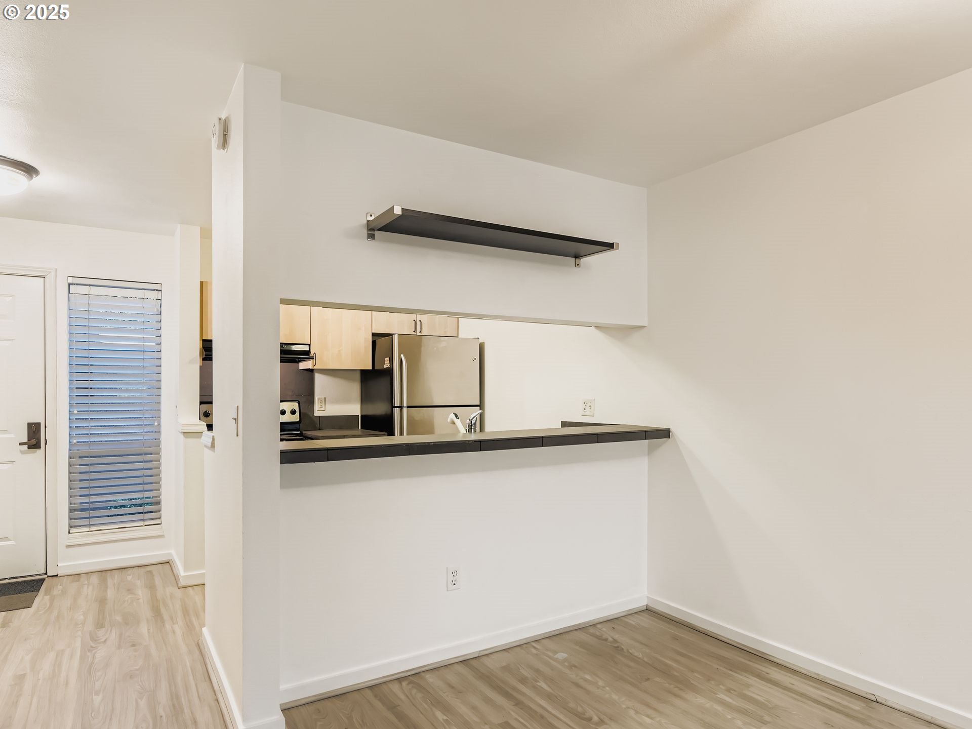 Photo #7: 238679660 Listing: Photo #7