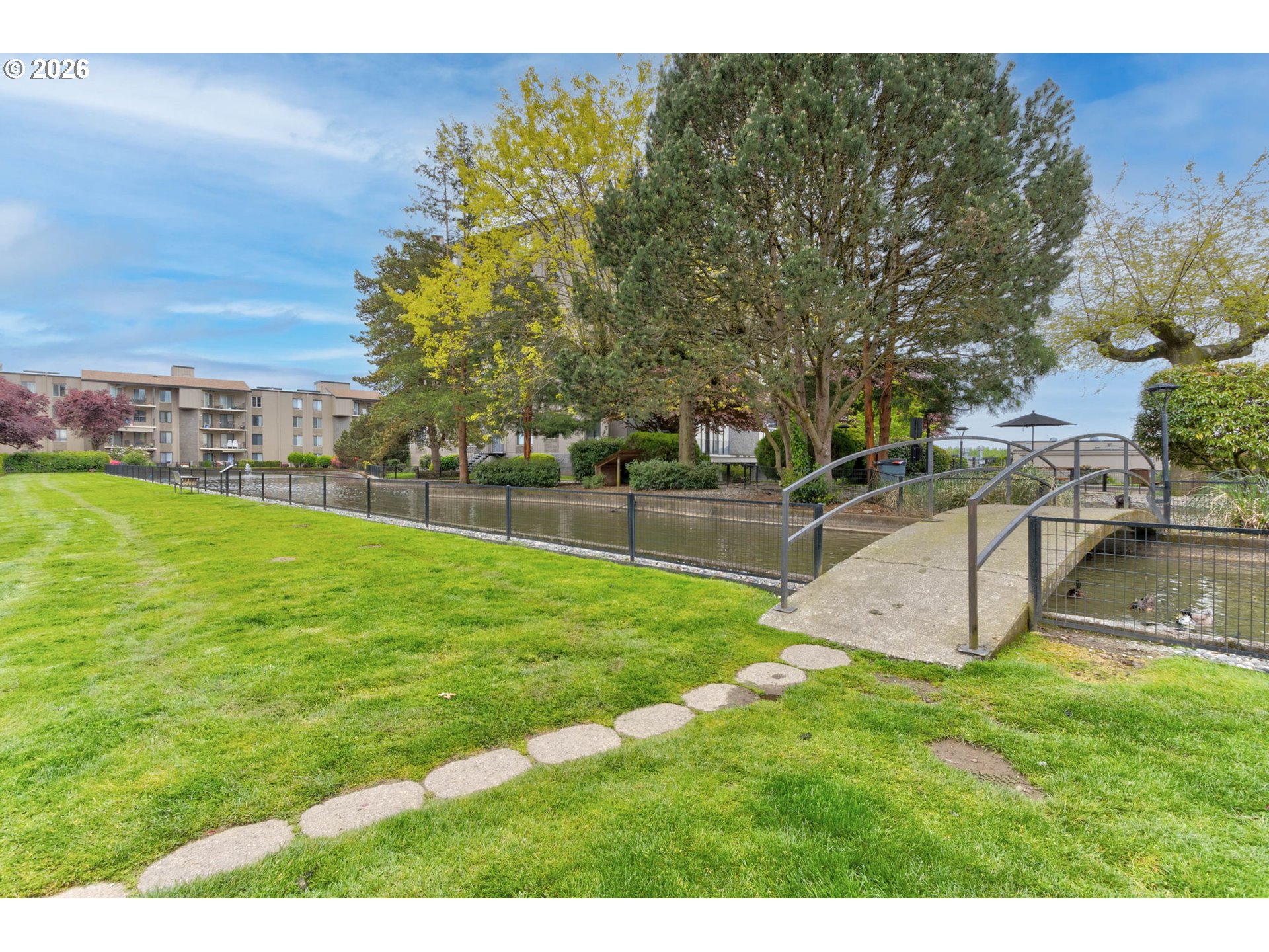 Photo #22: 238746118 Listing: Photo #22