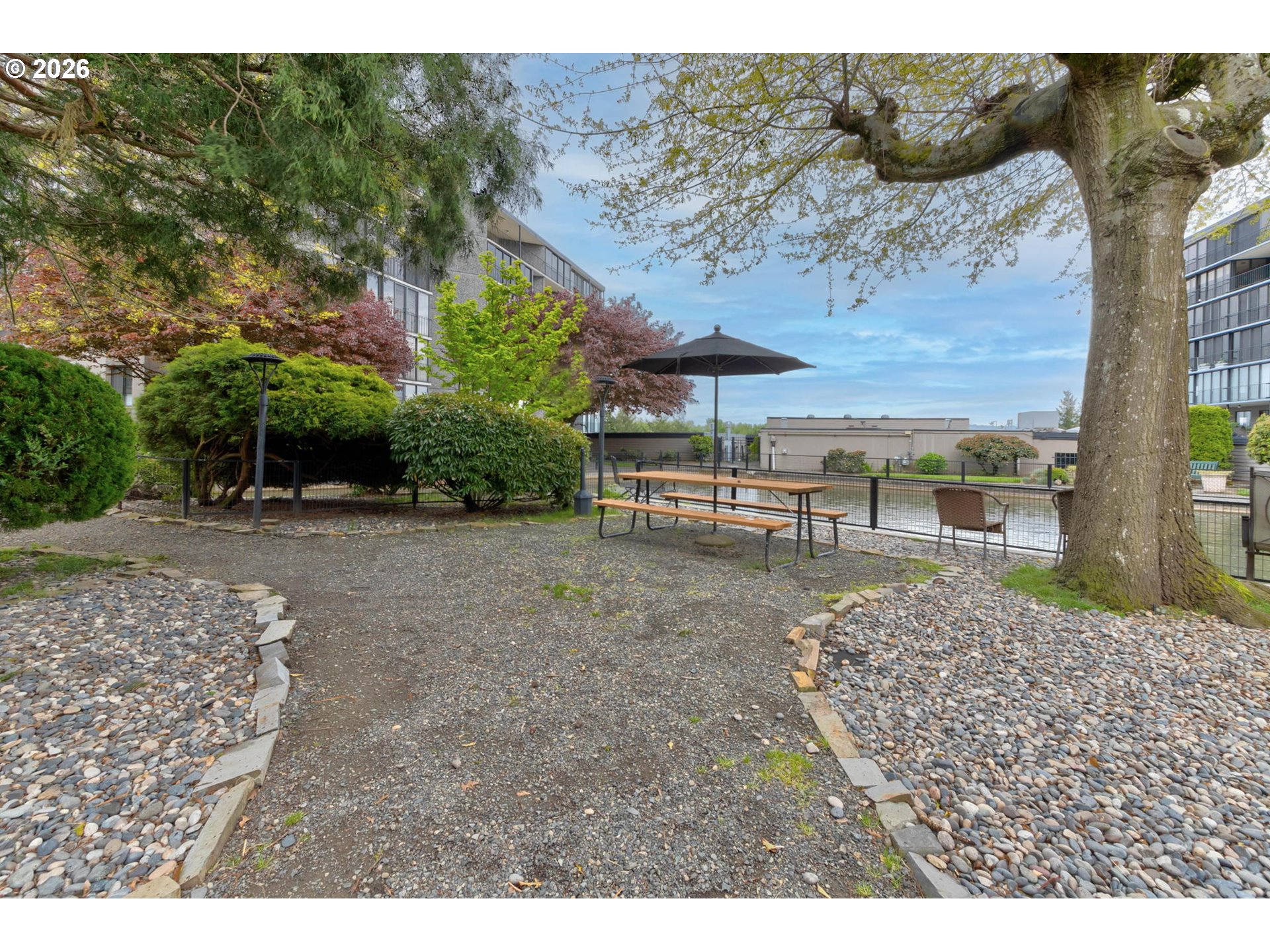 Photo #24: 238746118 Listing: Photo #24