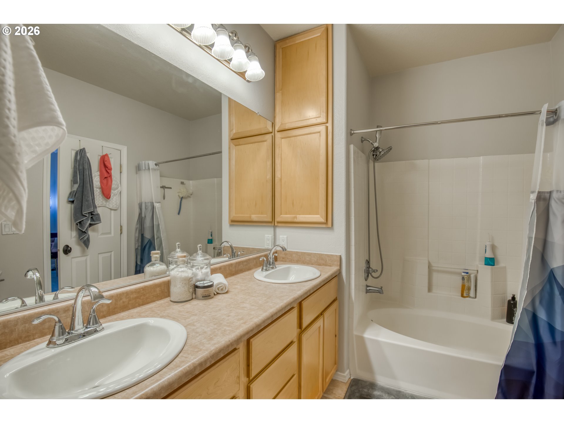 Photo #21: 238812921 Listing: Photo #21