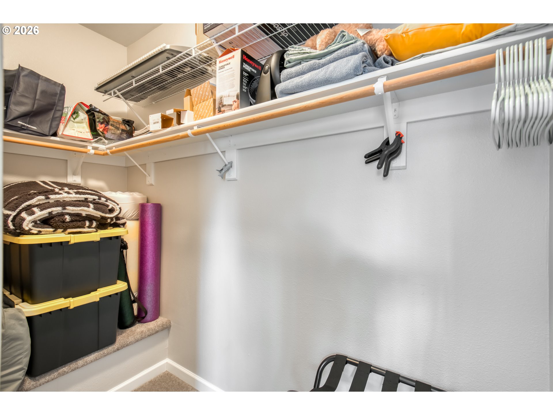 Photo #17: 238812921 Listing: Photo #17