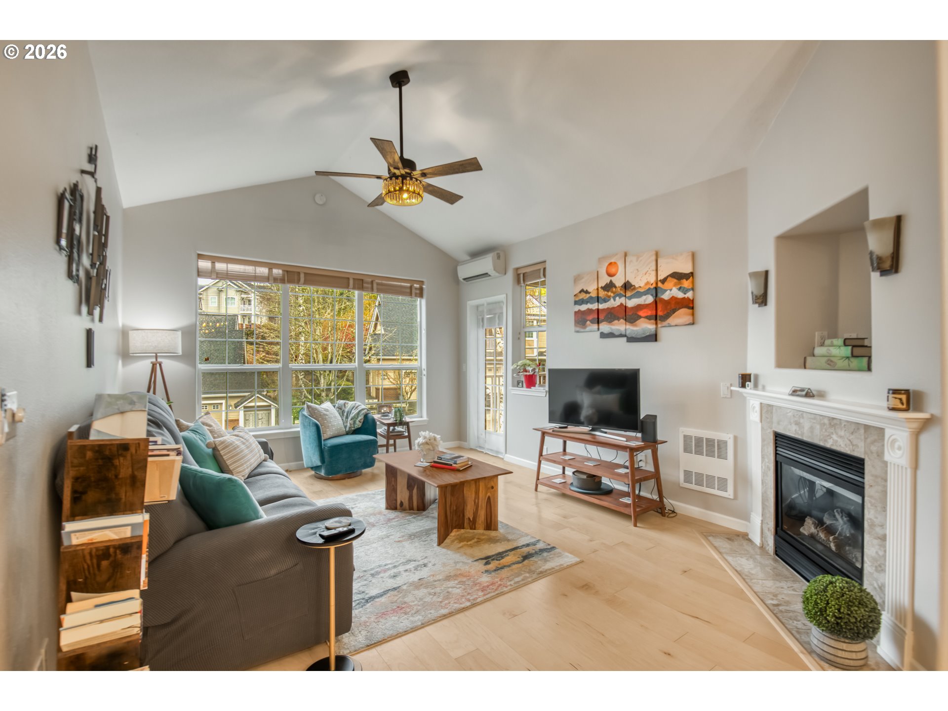 Photo #6: 238812921 Listing: Photo #6