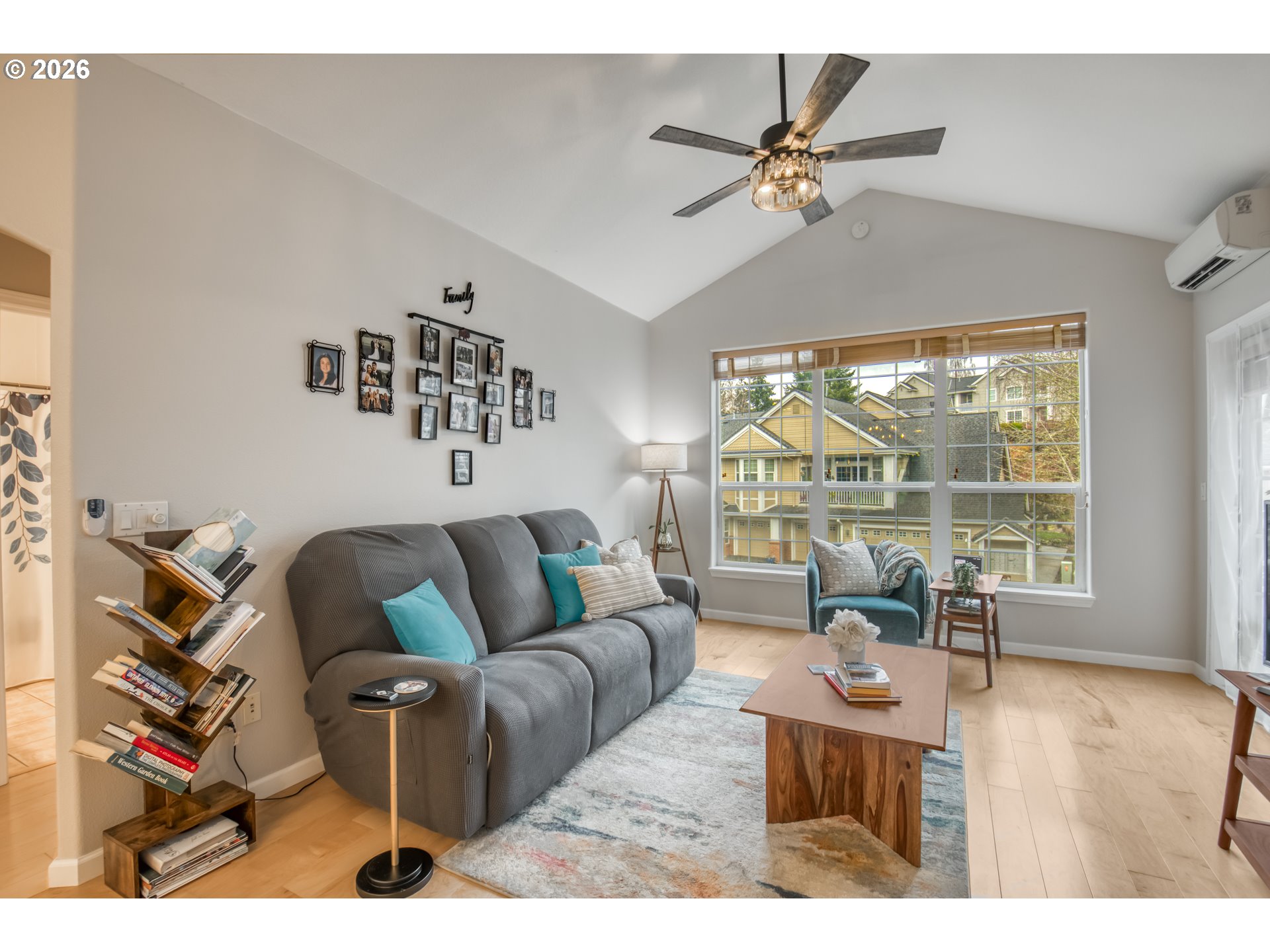 Photo #7: 238812921 Listing: Photo #7