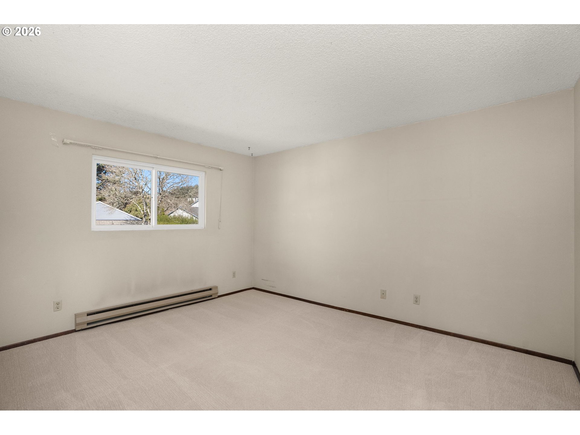 Photo #12: 239149173 Listing: Photo #12