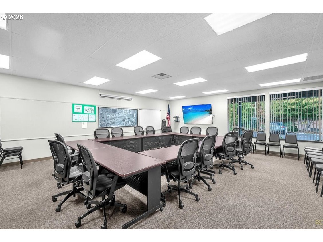 Photo #34: 239149173 Listing: Photo #34