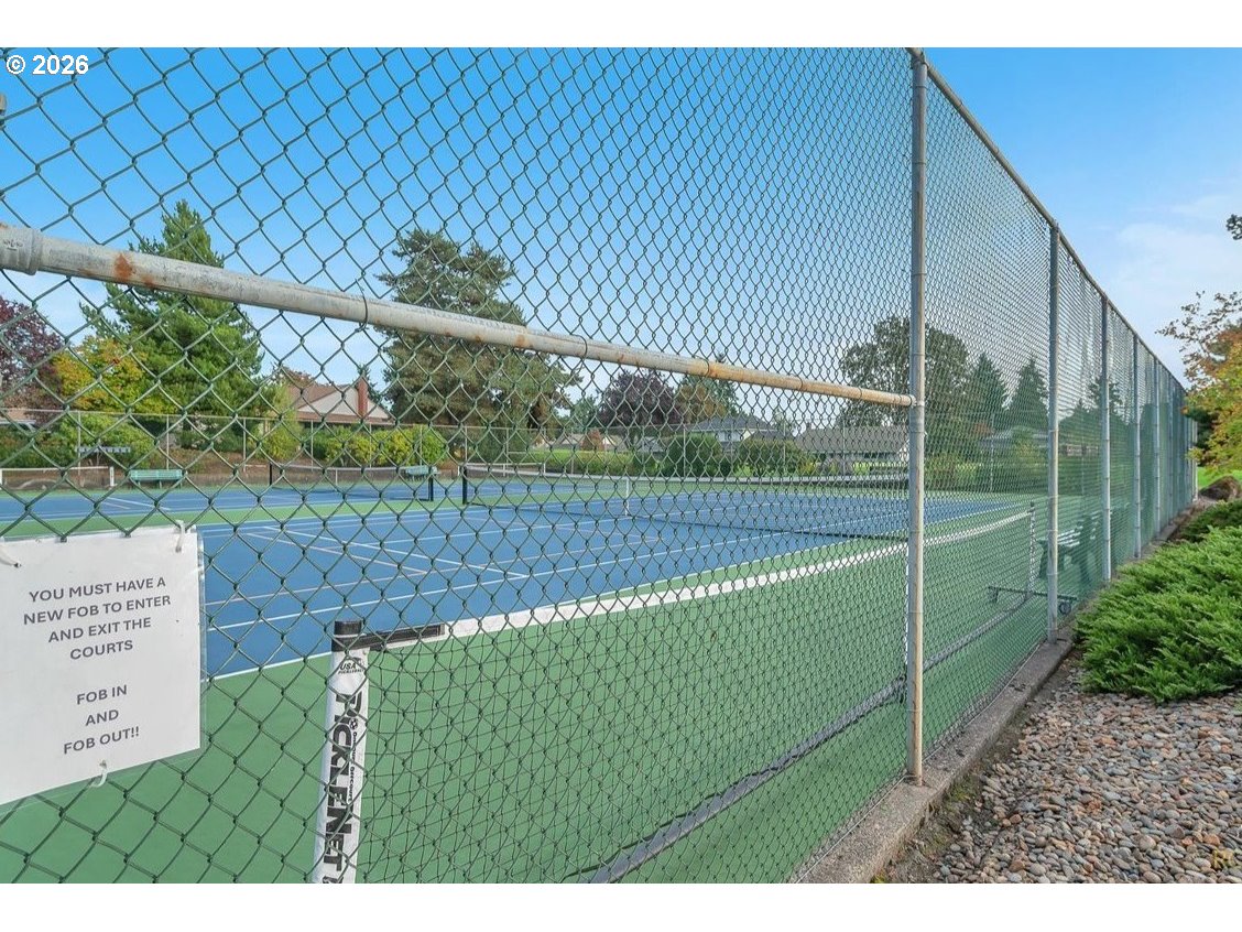 Photo #44: 239149173 Listing: Photo #44