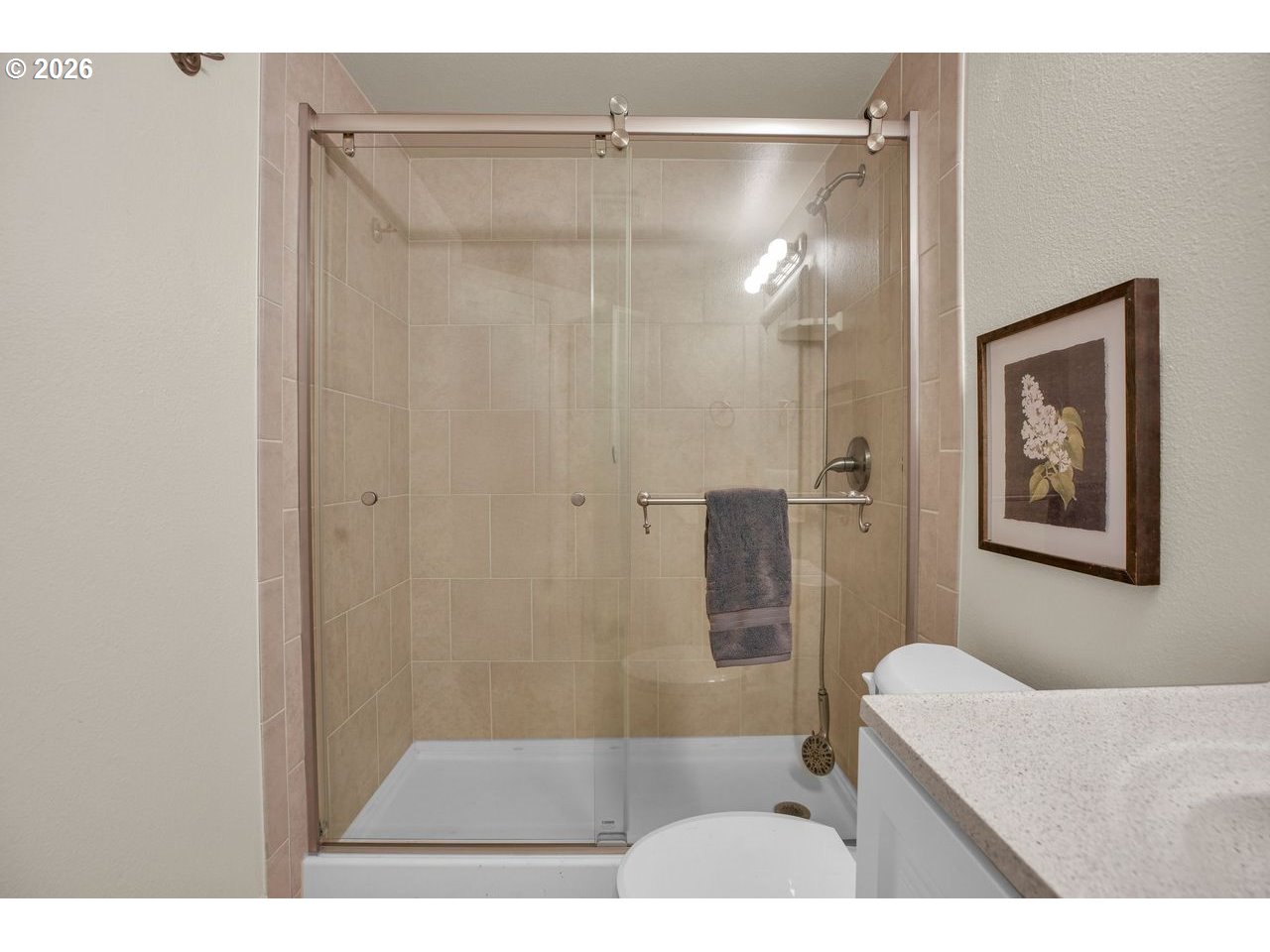 Photo #3: 239569874 Listing: Photo #3