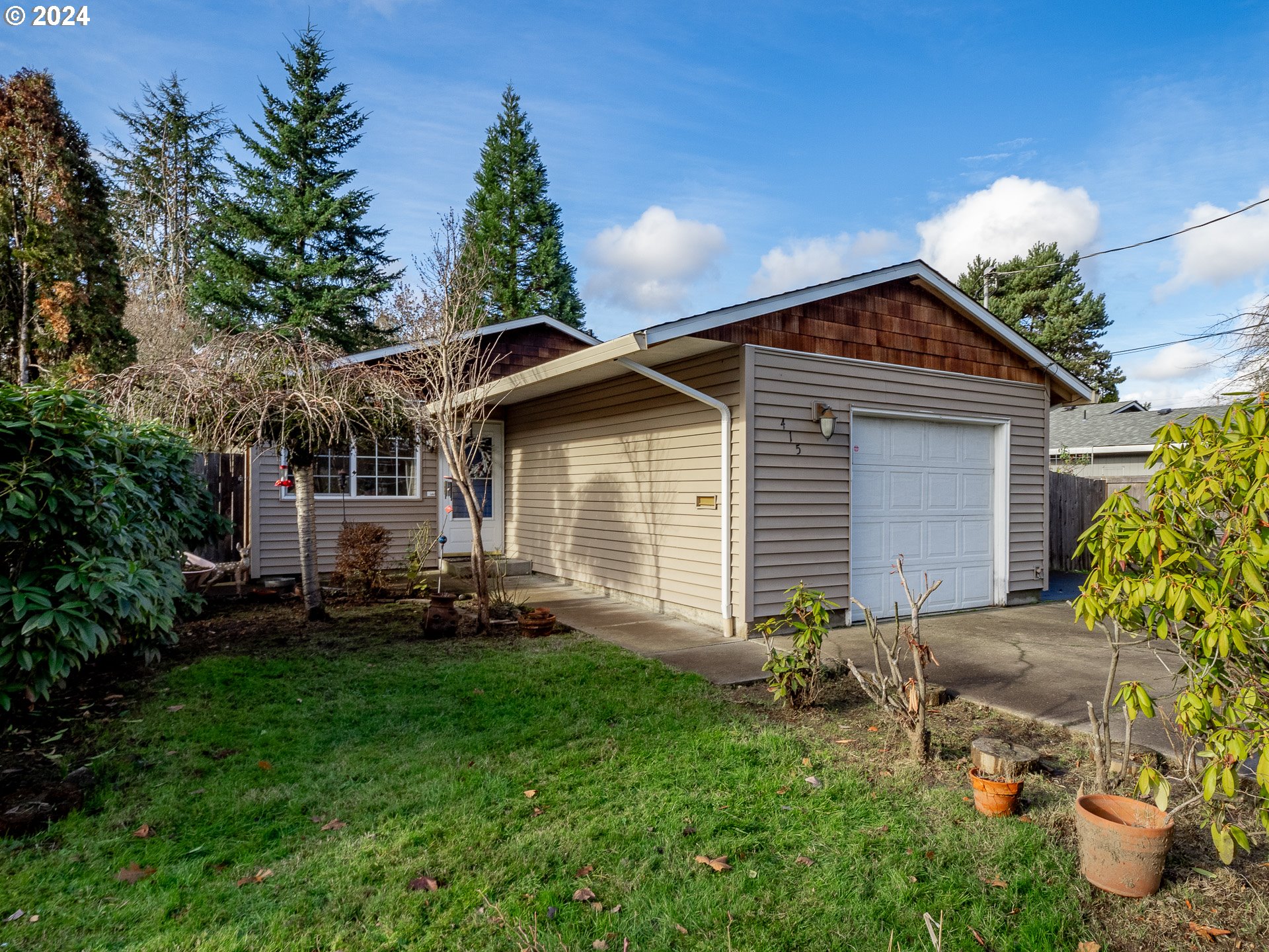 Photo of 415 BLAINE ST Newberg OR 97132