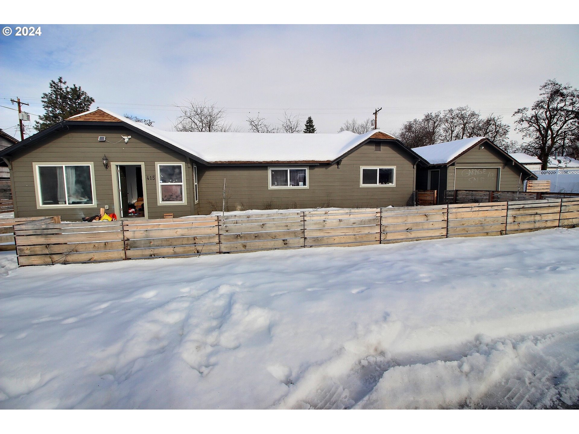 Photo of 415 BURGEN ST Goldendale WA 98620