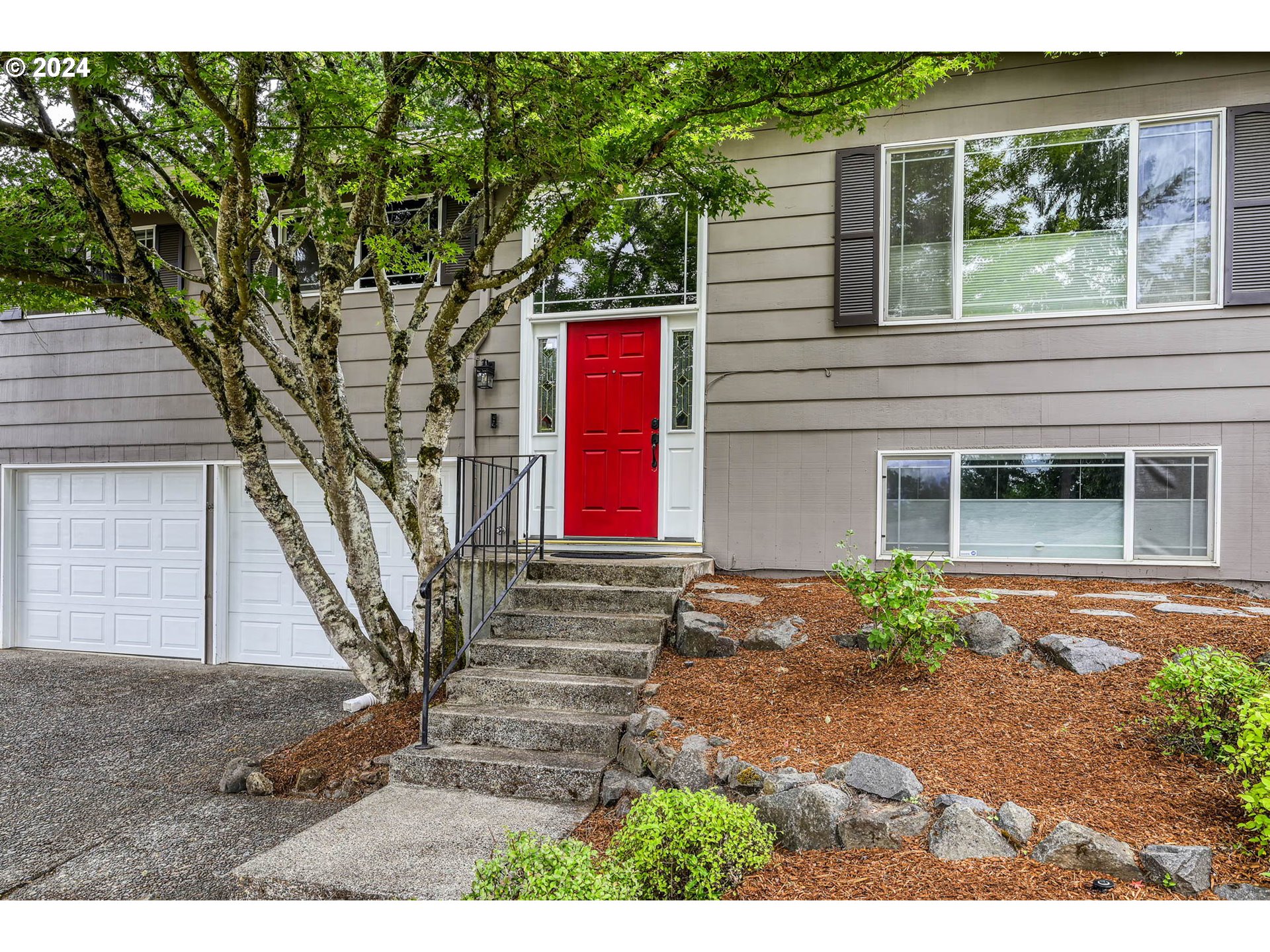 Photo of 3241 STRATHMORE PL Eugene OR 97405