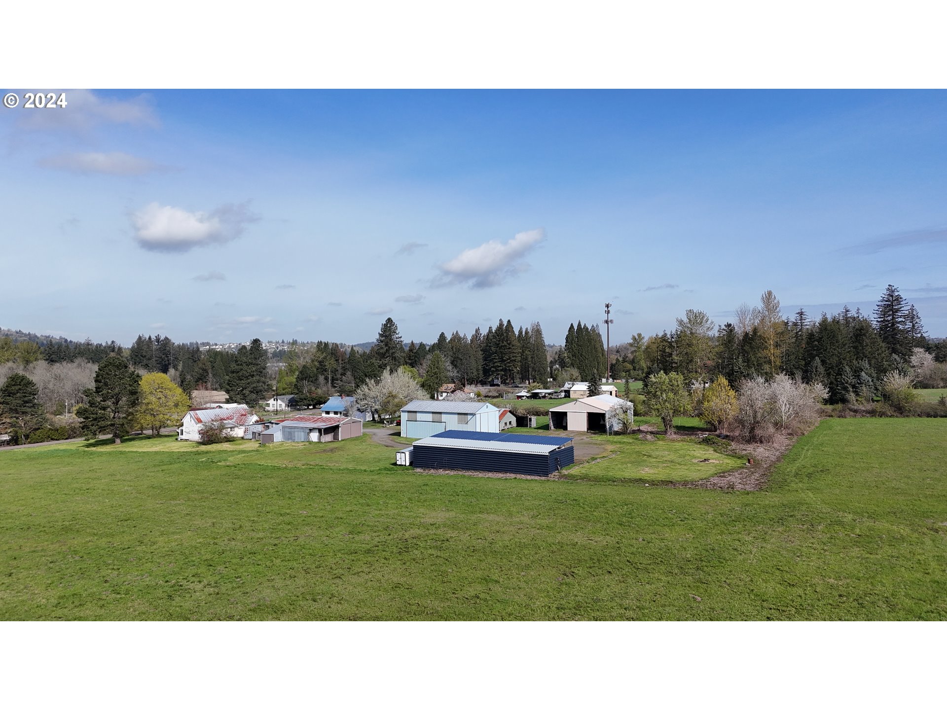18485 SE FOSTER RD, Happy Valley, OR 97089