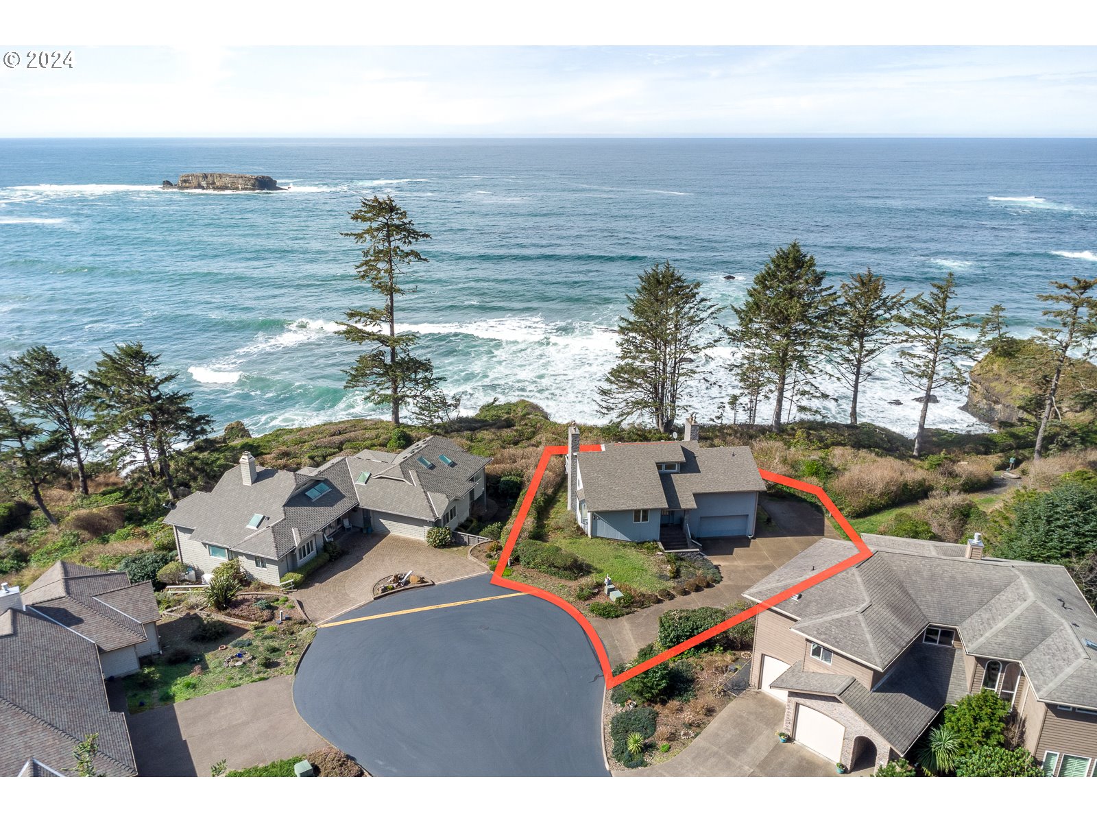 242 SEA CREST WAY, Otter Rock, OR 97369