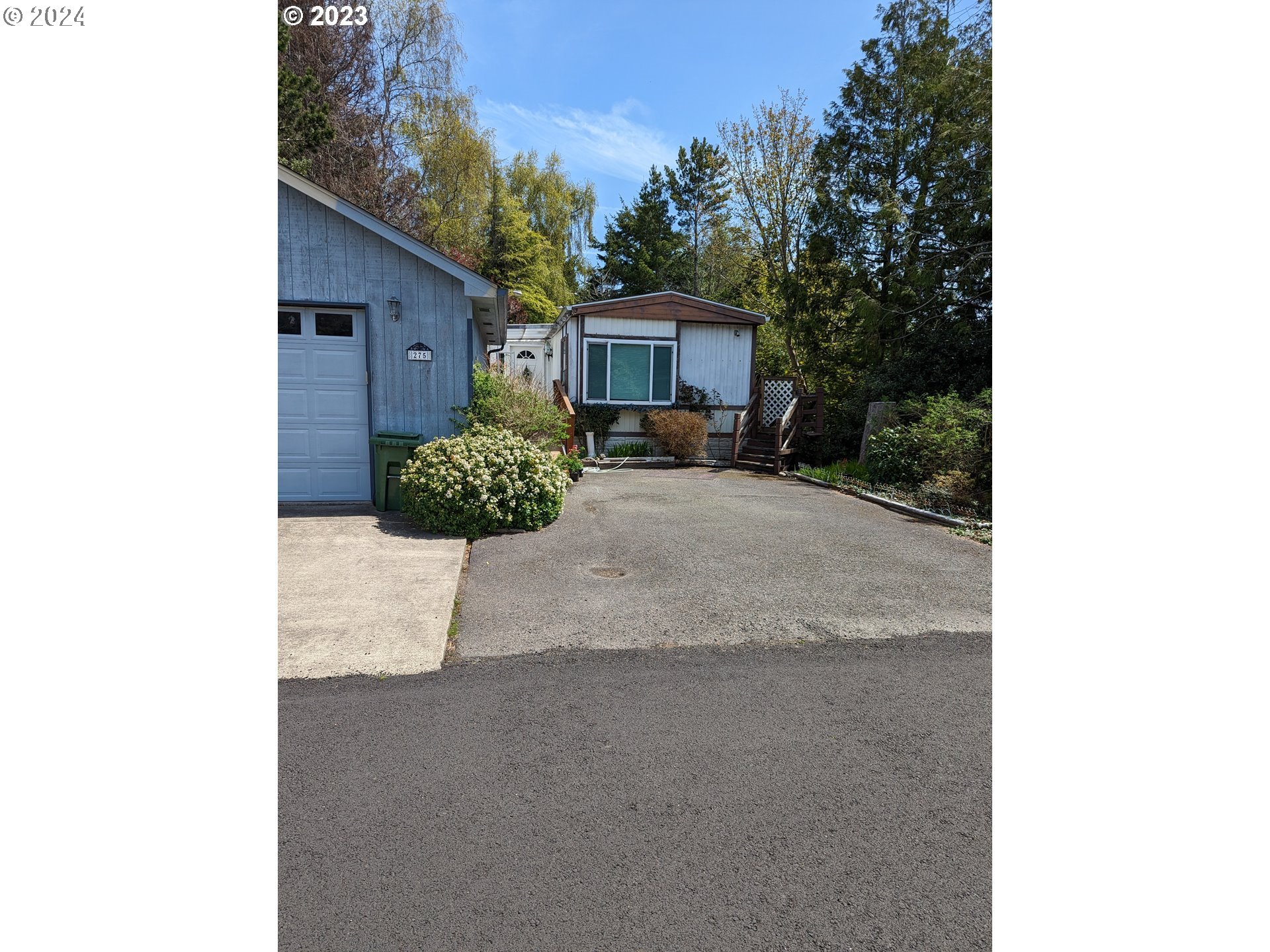 1600 RHODODENDRON DR 275