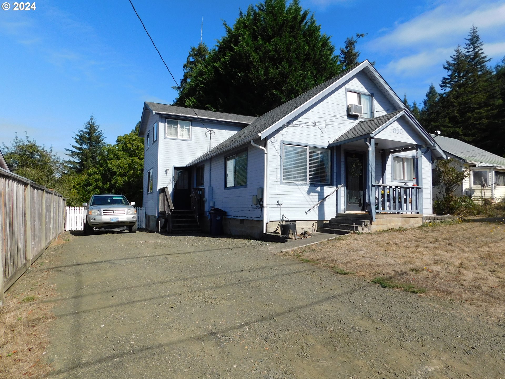 Photo of 830 11TH ST Coquille OR 97423