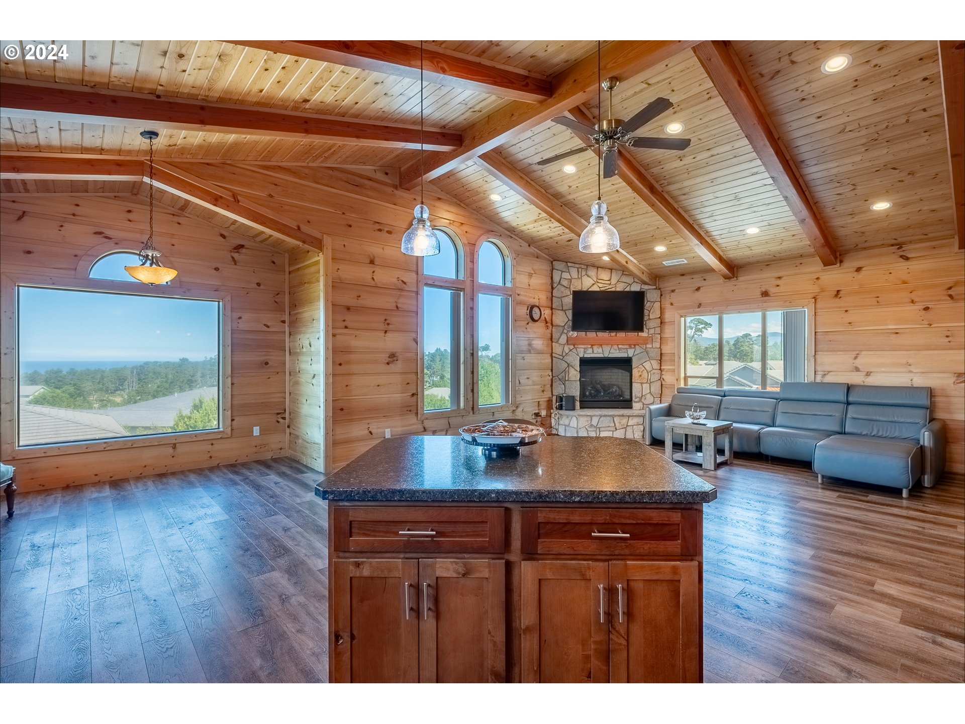 21 TWIN TREE CT, Florence, OR, 97439