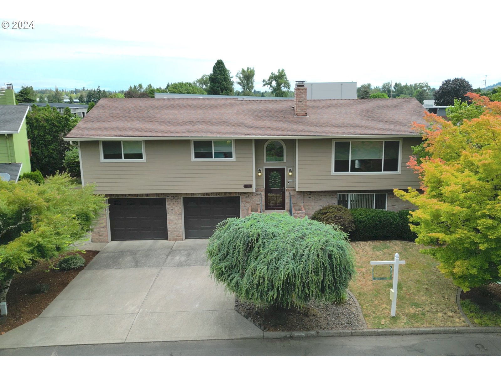 Photo of 6657 CAVALIER WAY Milwaukie OR 97267