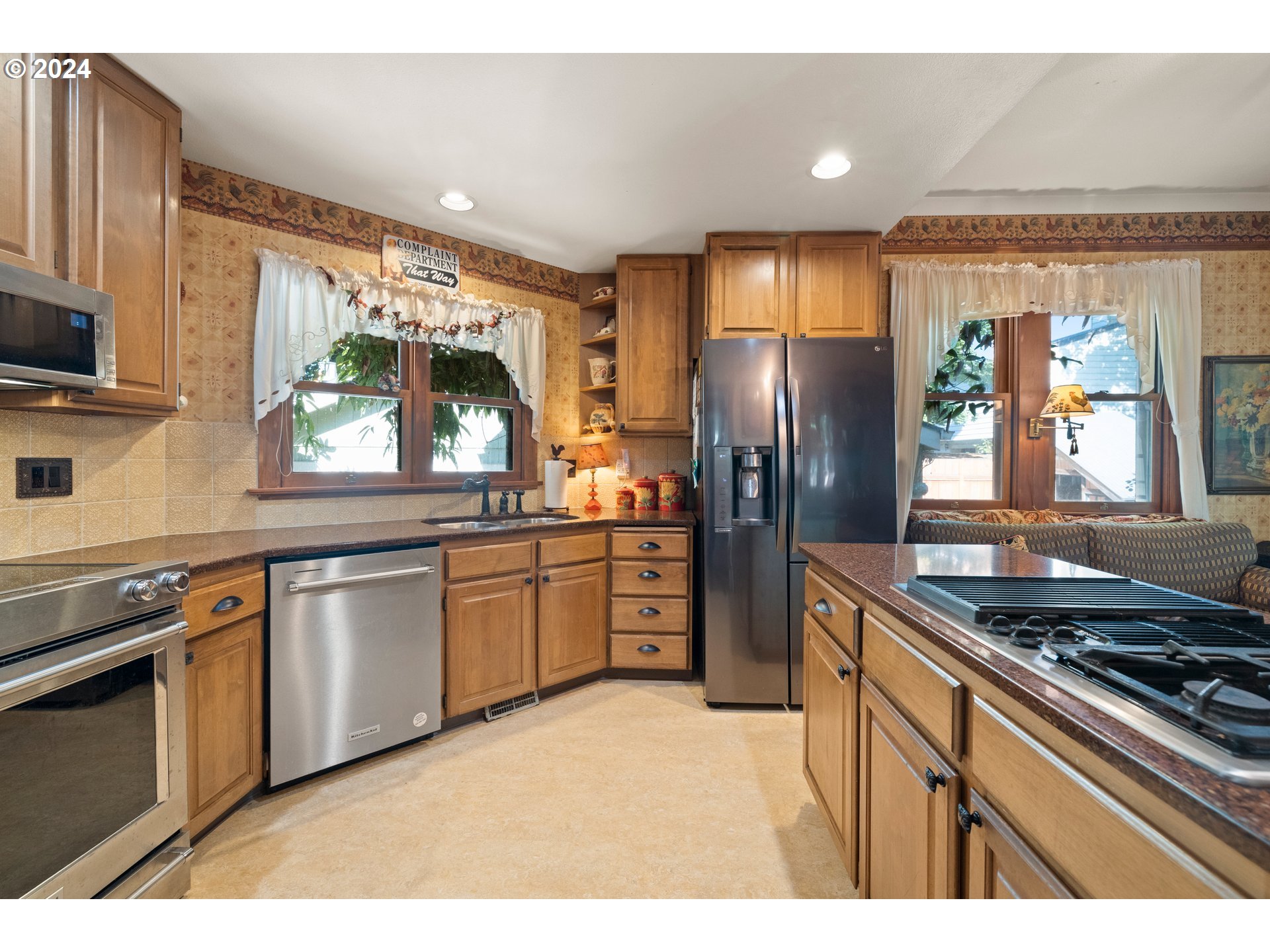 1927 NE 16TH AVE, Portland, OR, 97212