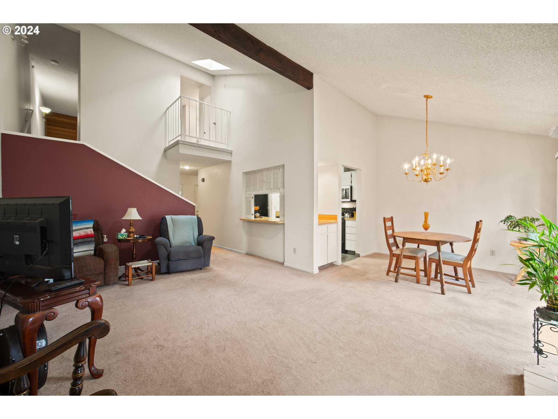 Photo #4: 24028086 Listing 