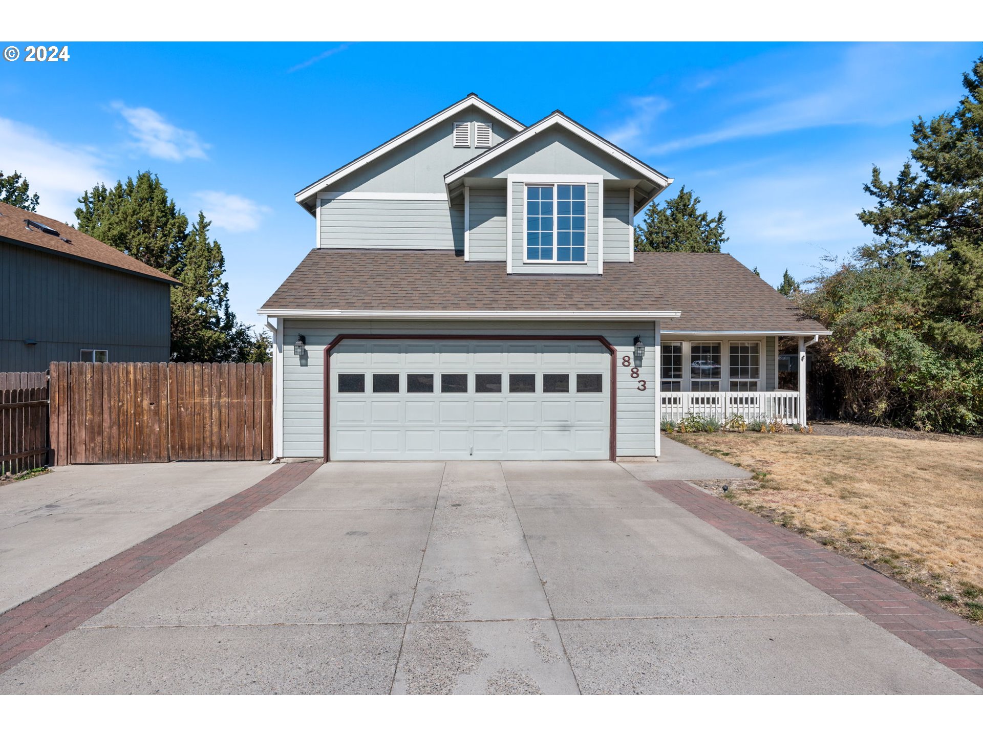 Photo of 883 LOCKSLEY DR Bend OR 97701