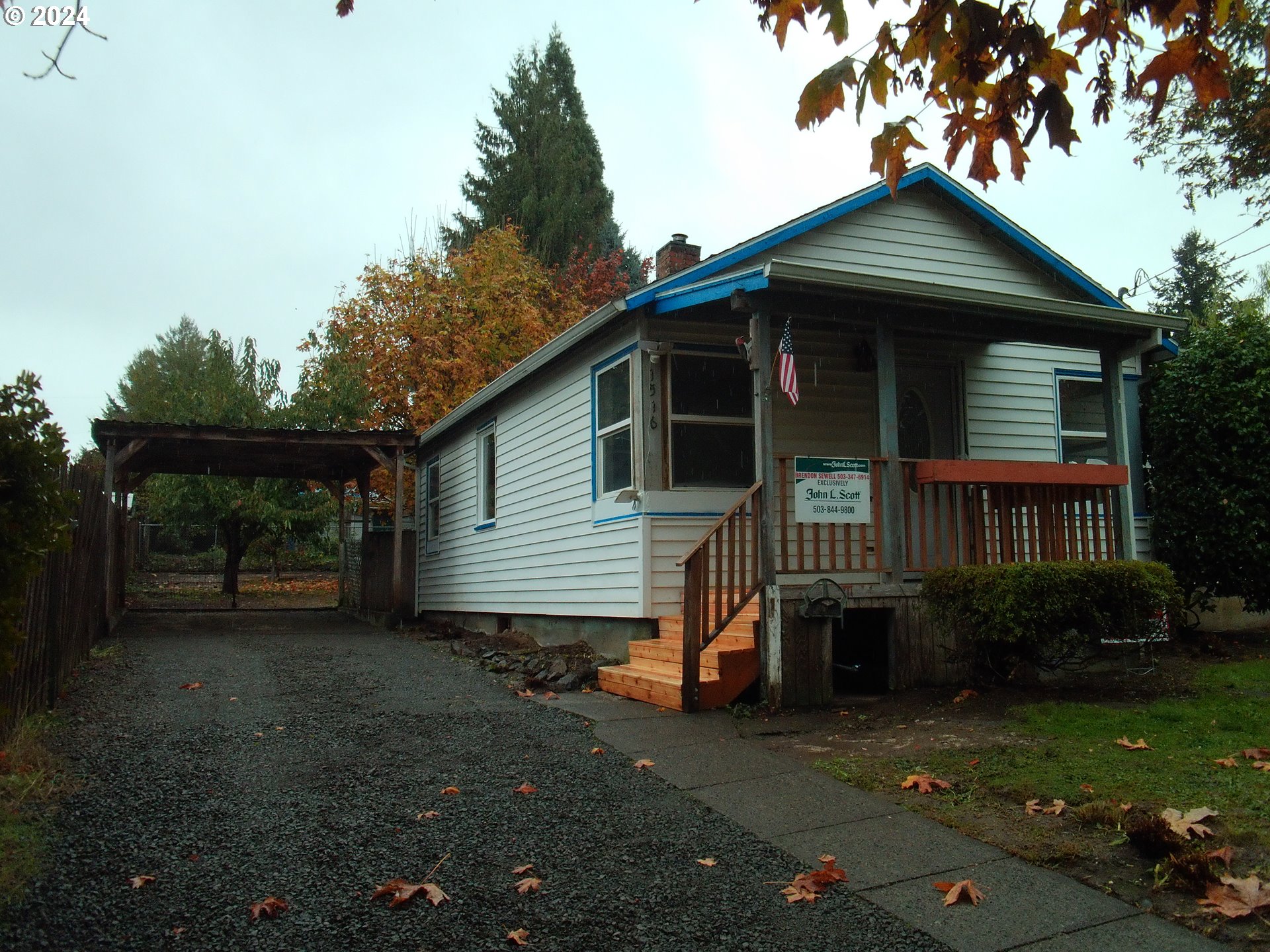 Photo of 1516 VAN BUREN ST Oregon City OR 97045