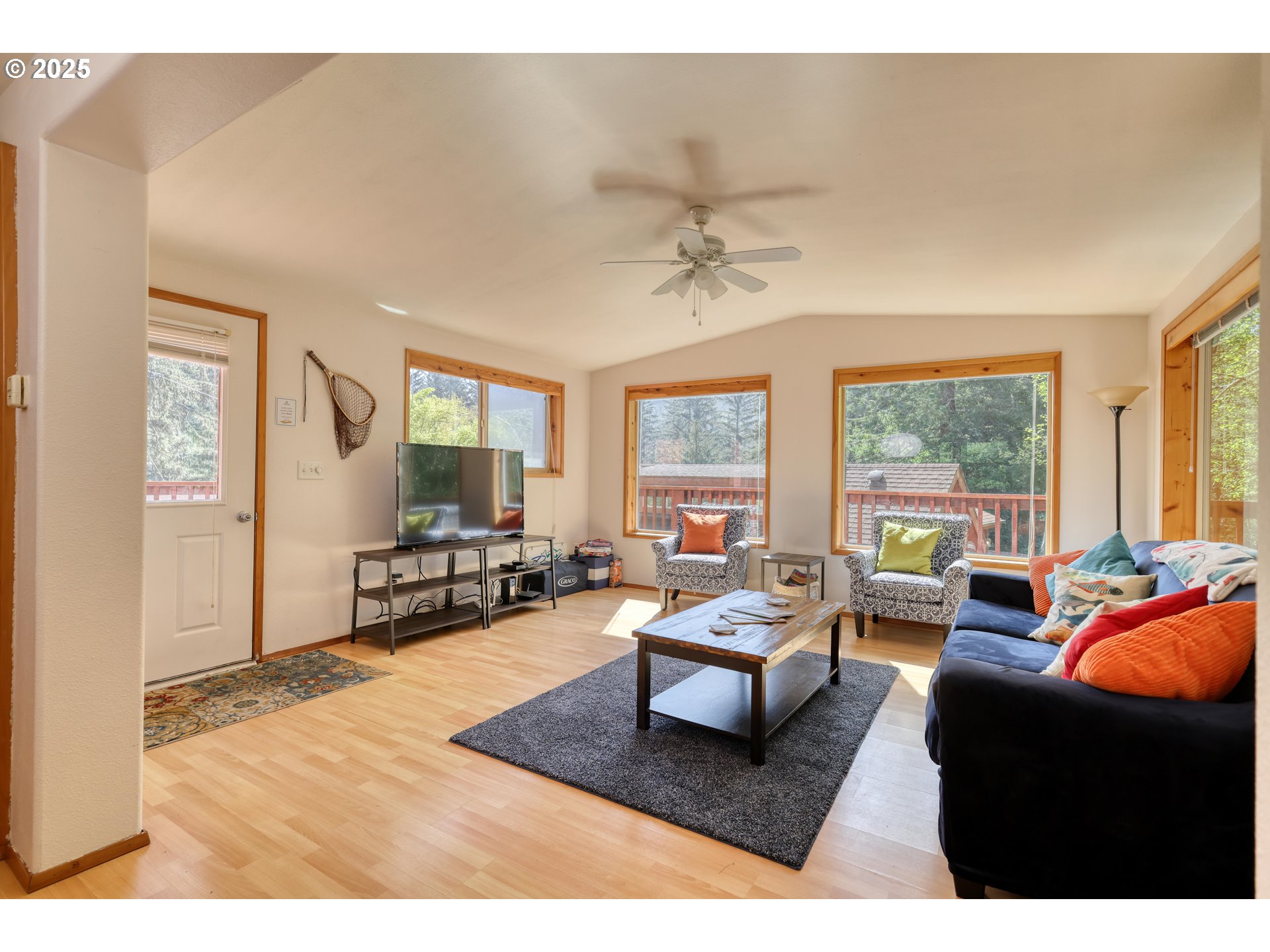 19921 WHALESHEAD RD UNIT B8, Brookings, OR, 97415