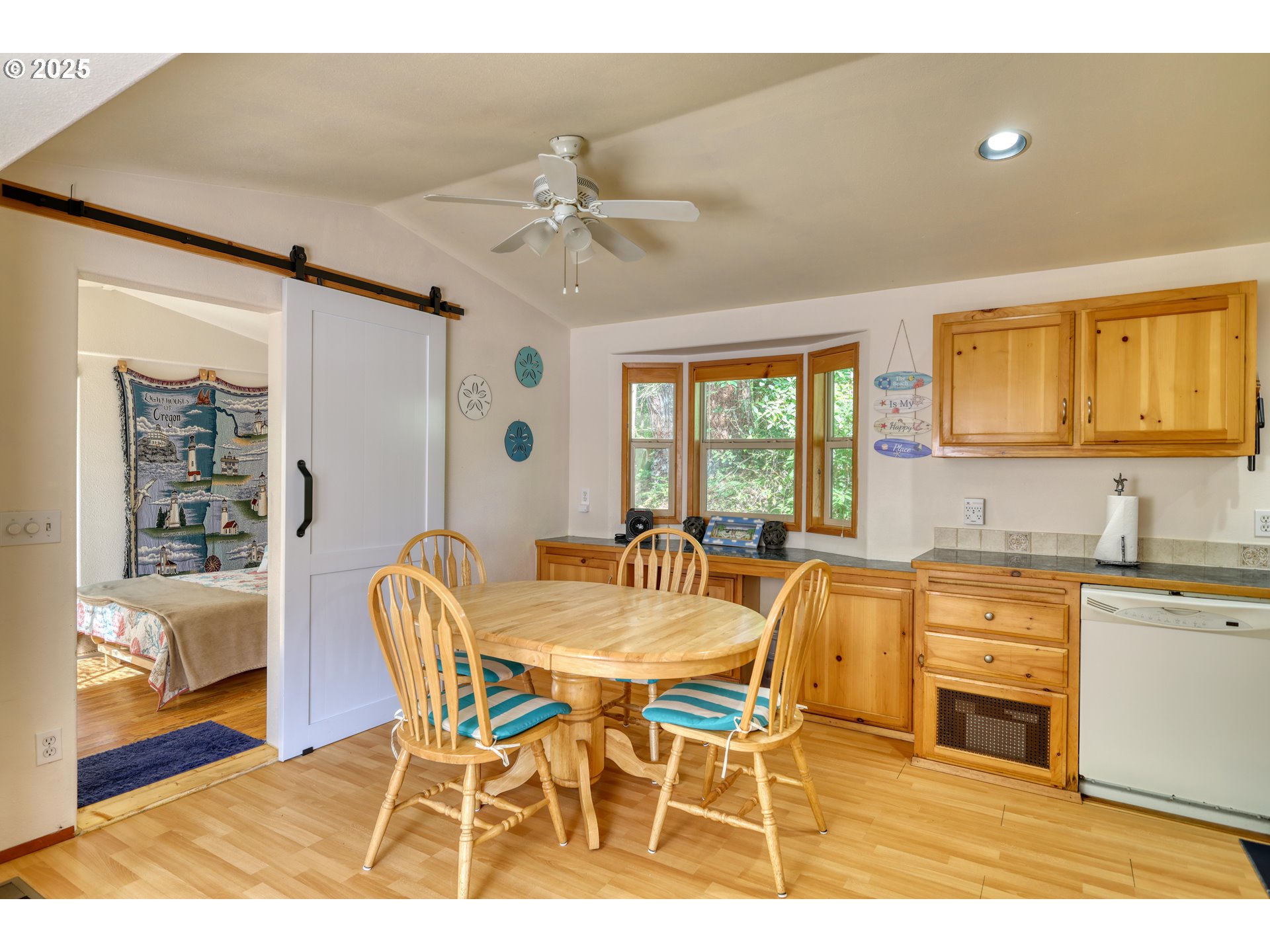 19921 WHALESHEAD RD UNIT B8, Brookings, OR, 97415