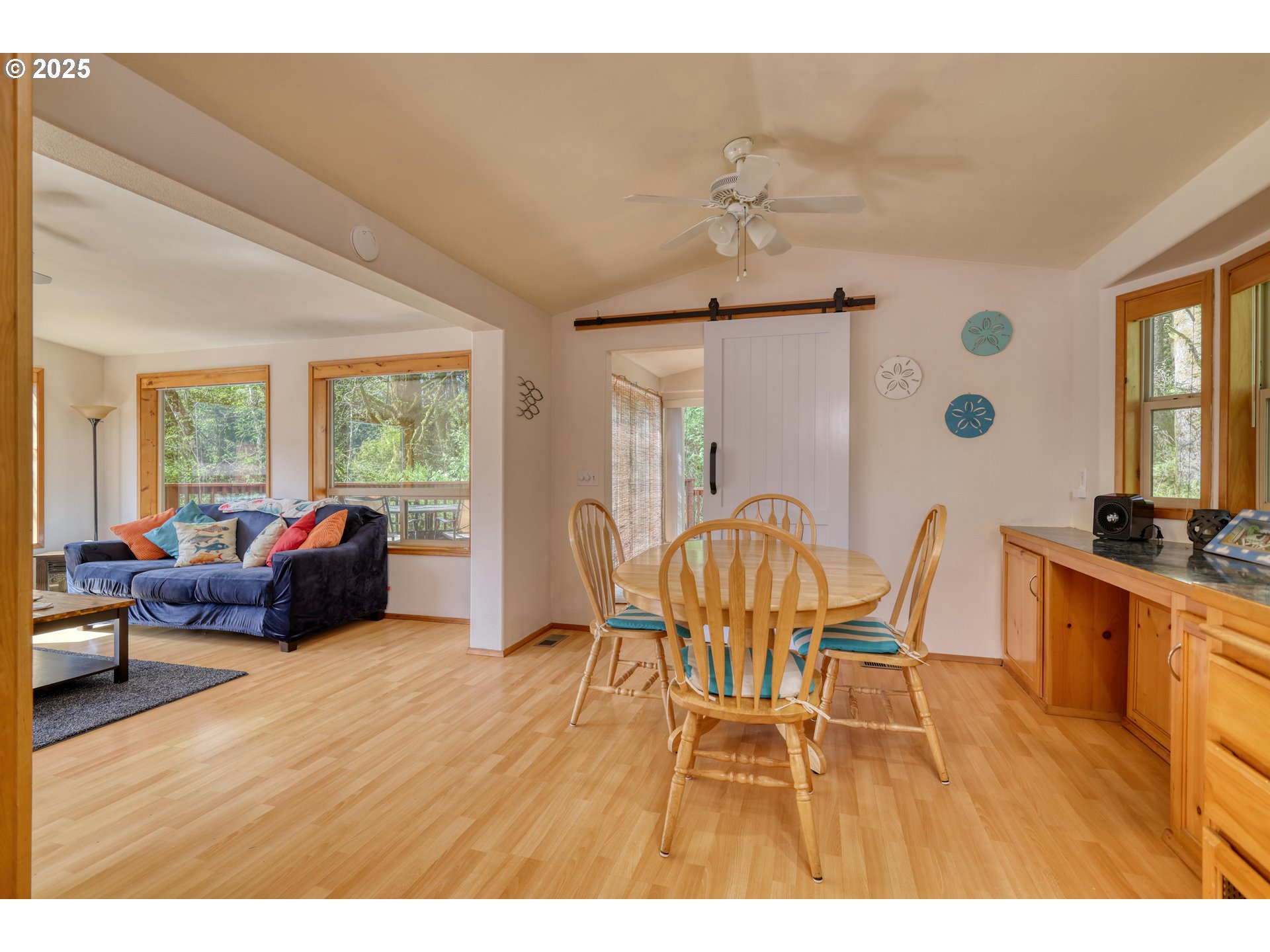 19921 WHALESHEAD RD UNIT B8, Brookings, OR, 97415