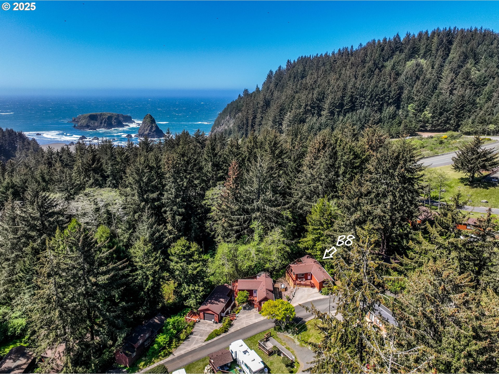 19921 WHALESHEAD RD UNIT B8, Brookings, OR, 97415