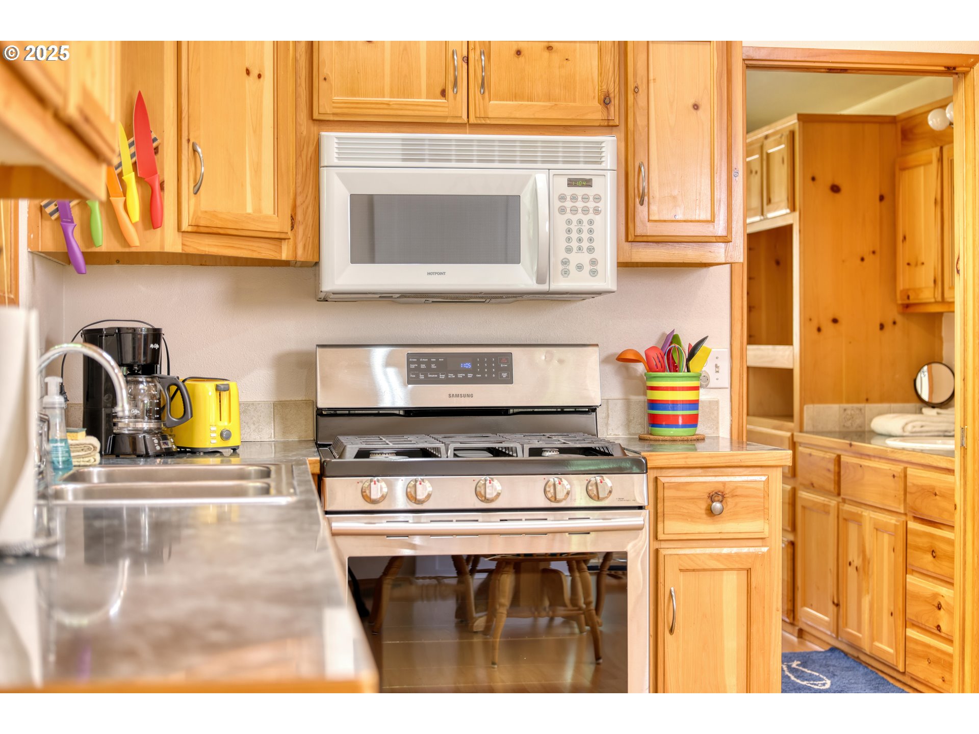 19921 WHALESHEAD RD UNIT B8, Brookings, OR, 97415