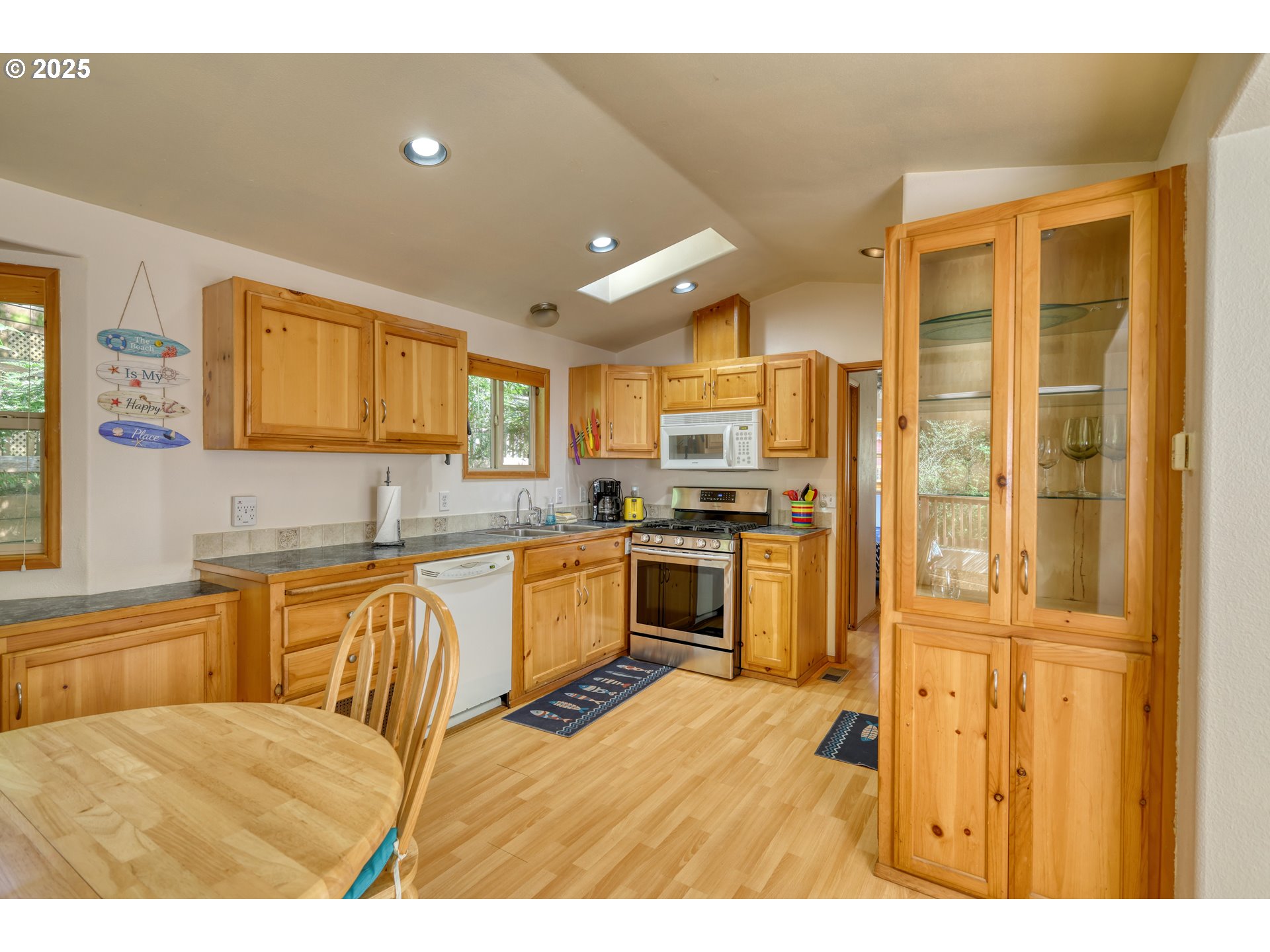 19921 WHALESHEAD RD UNIT B8, Brookings, OR, 97415