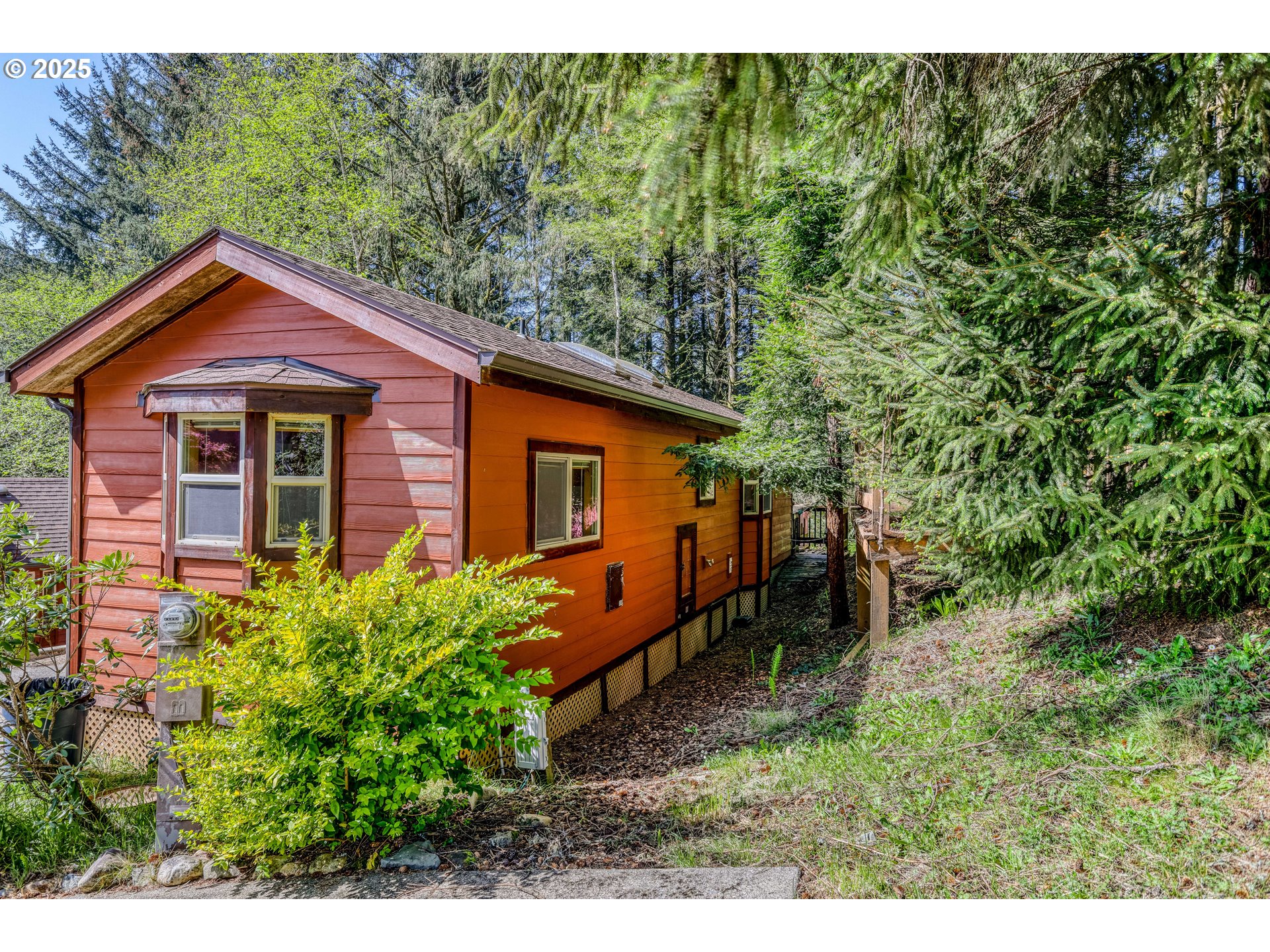 19921 WHALESHEAD RD UNIT B8, Brookings, OR, 97415