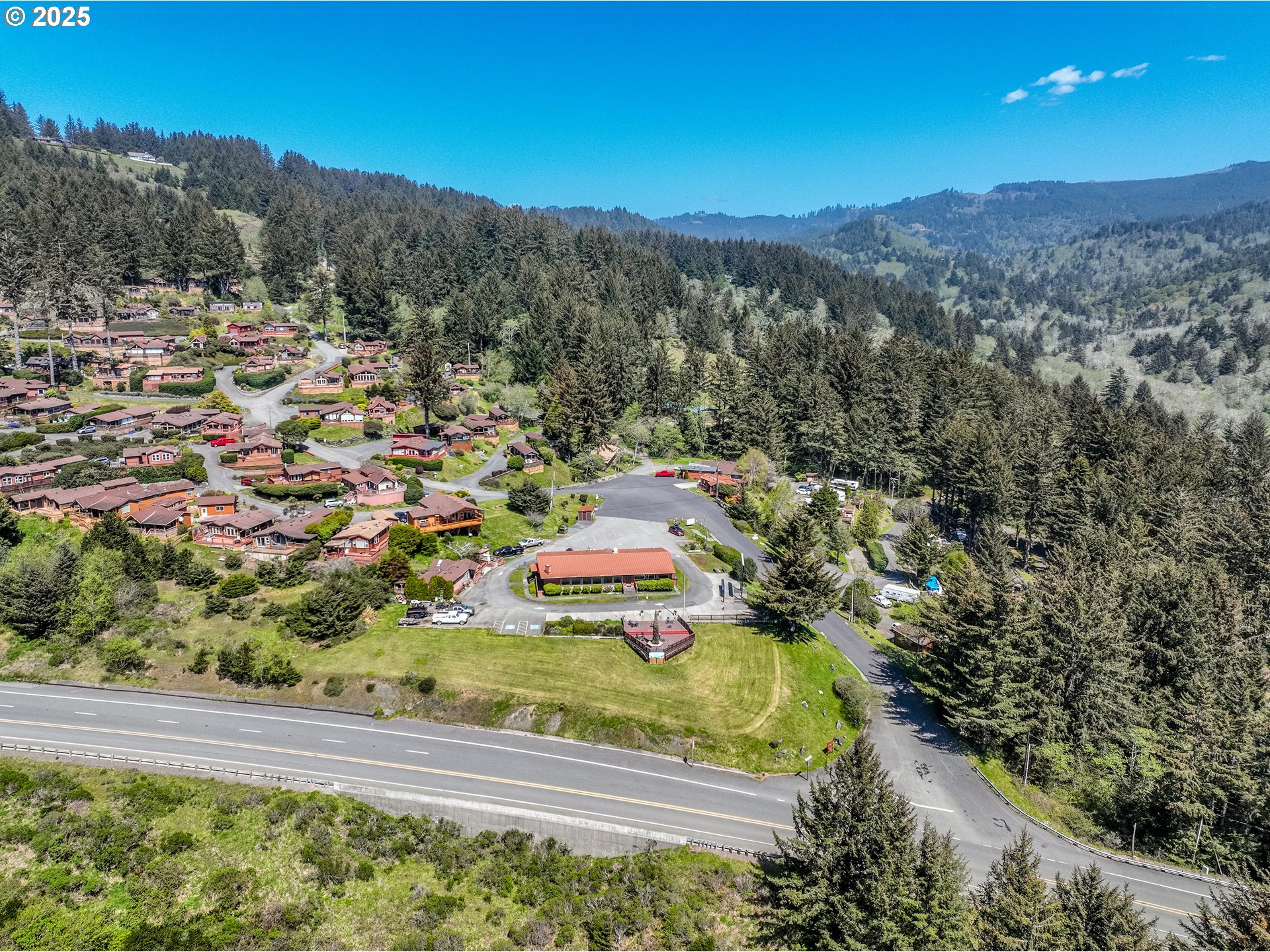 19921 WHALESHEAD RD UNIT B8, Brookings, OR, 97415