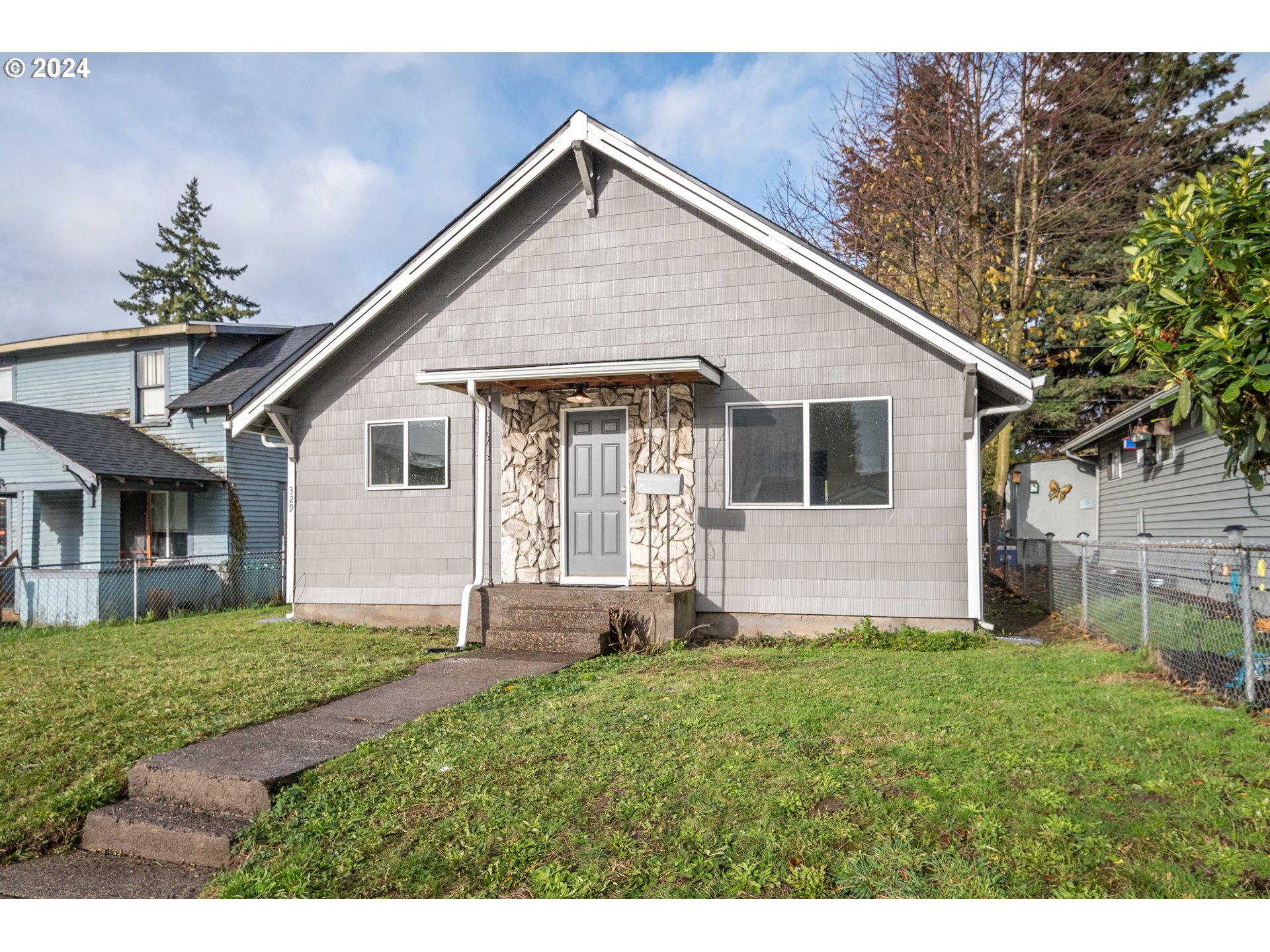 Photo of 329 19TH AVE Longview WA 98632