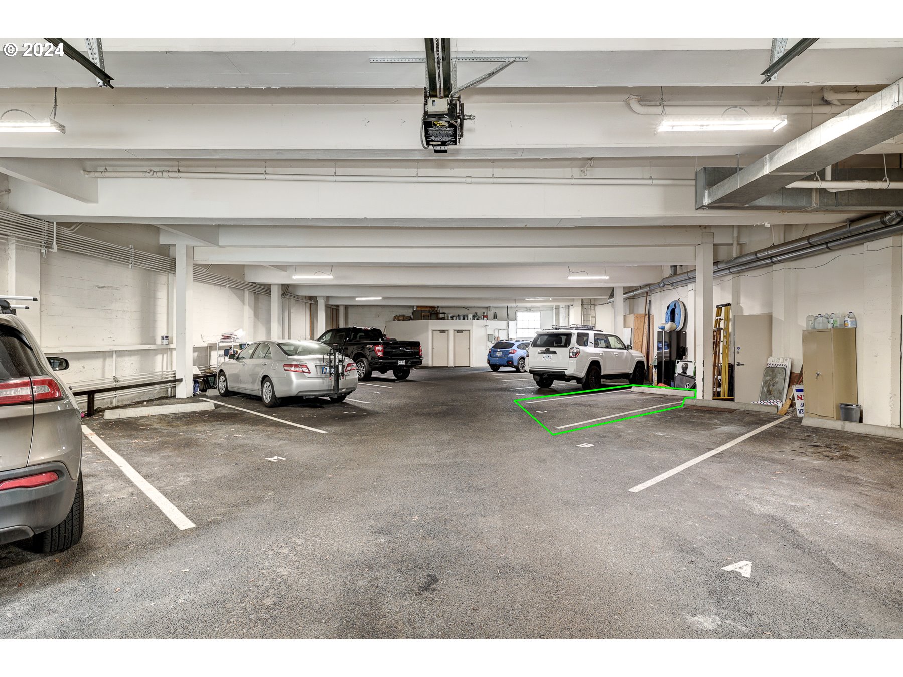 More Details about MLS # 24031886 : 2611 NW UPSHUR ST 204