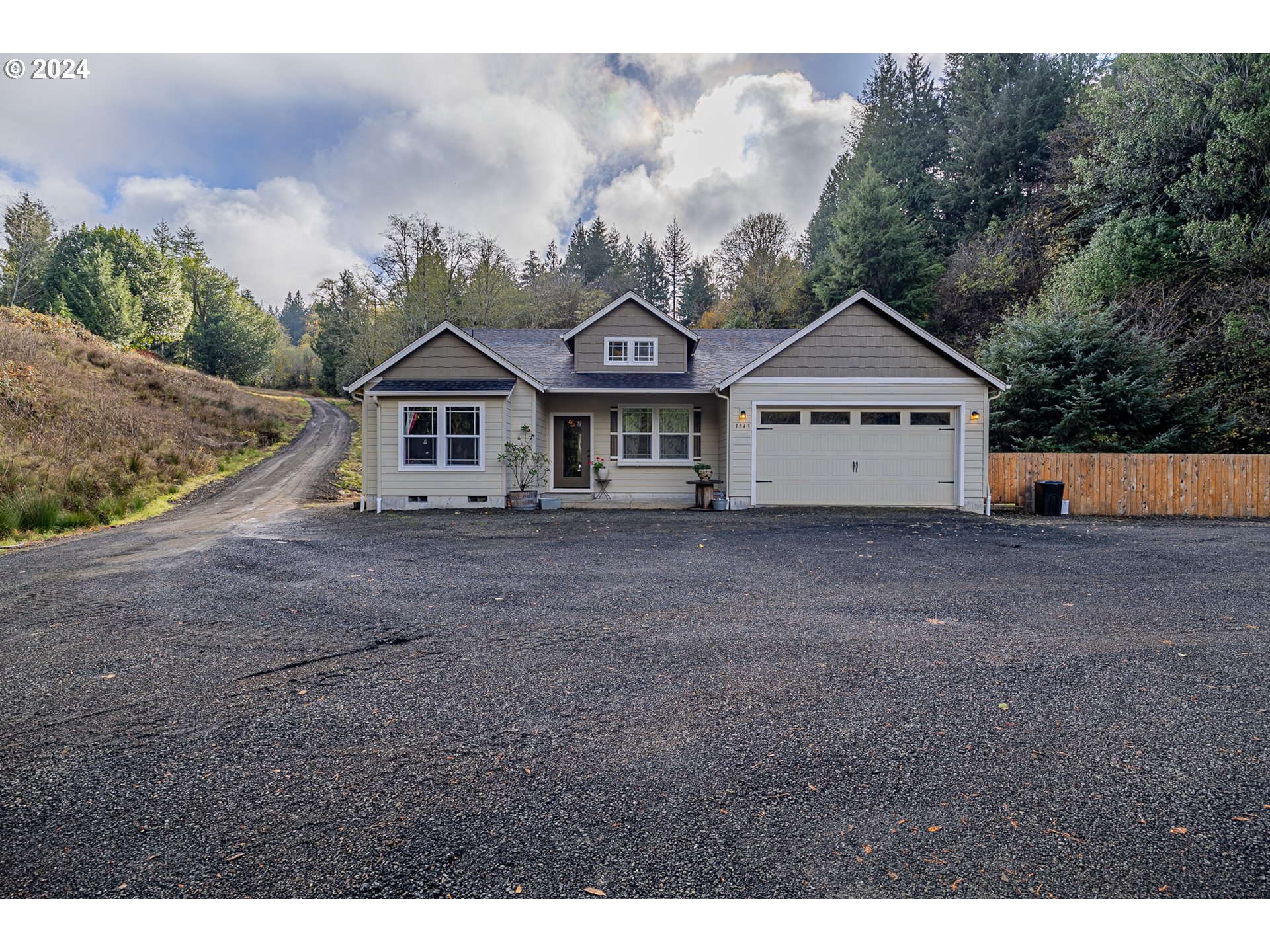 Photo of 1843 Shelley RD Coquille OR 97423