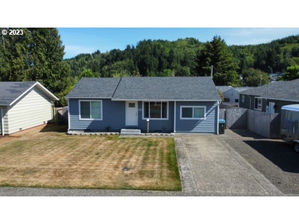 Photo of 2654 HIGHLANDS DR Reedsport OR 97467